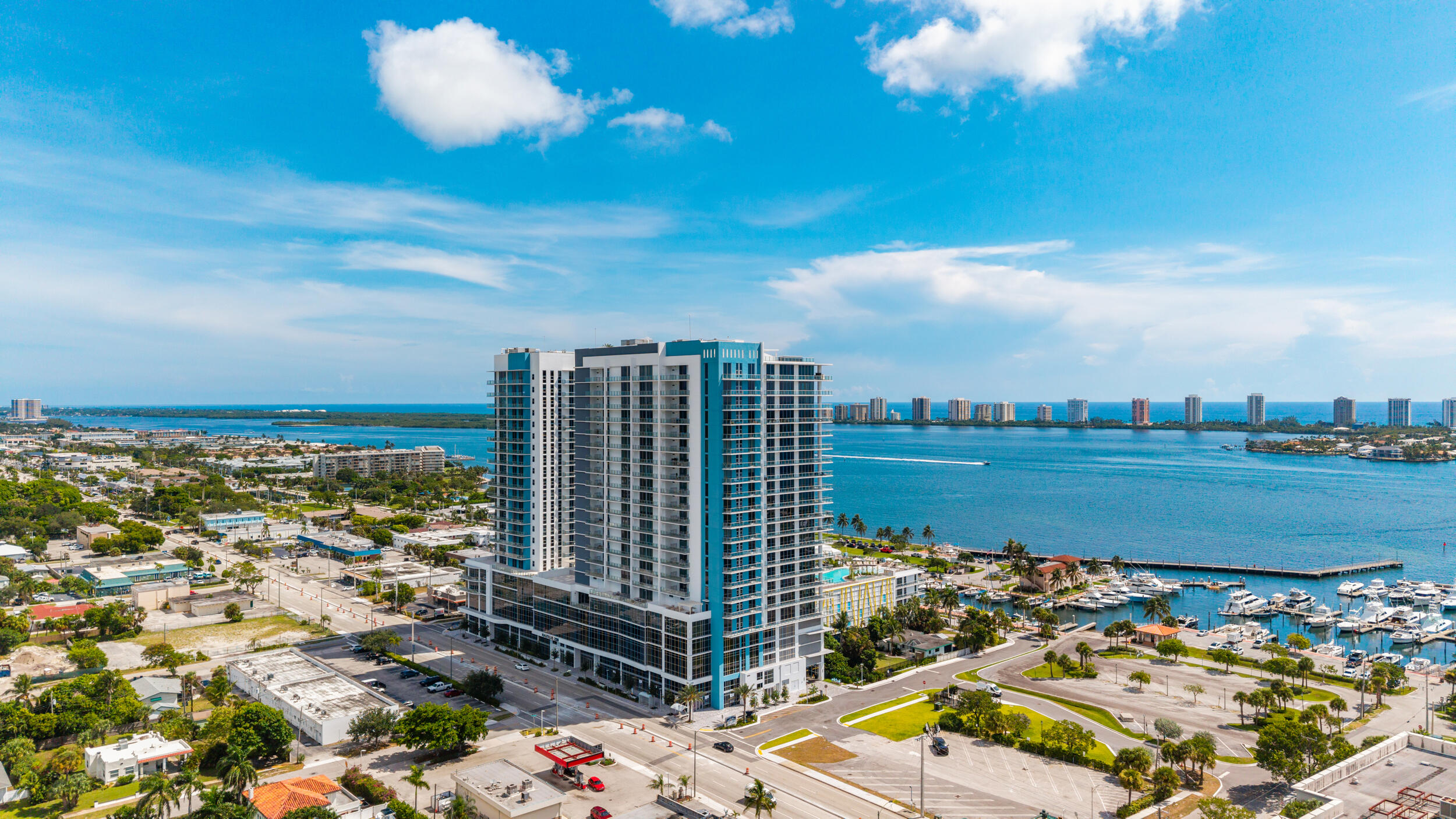 220 Lake Shore #704, Lake Park FL 33403