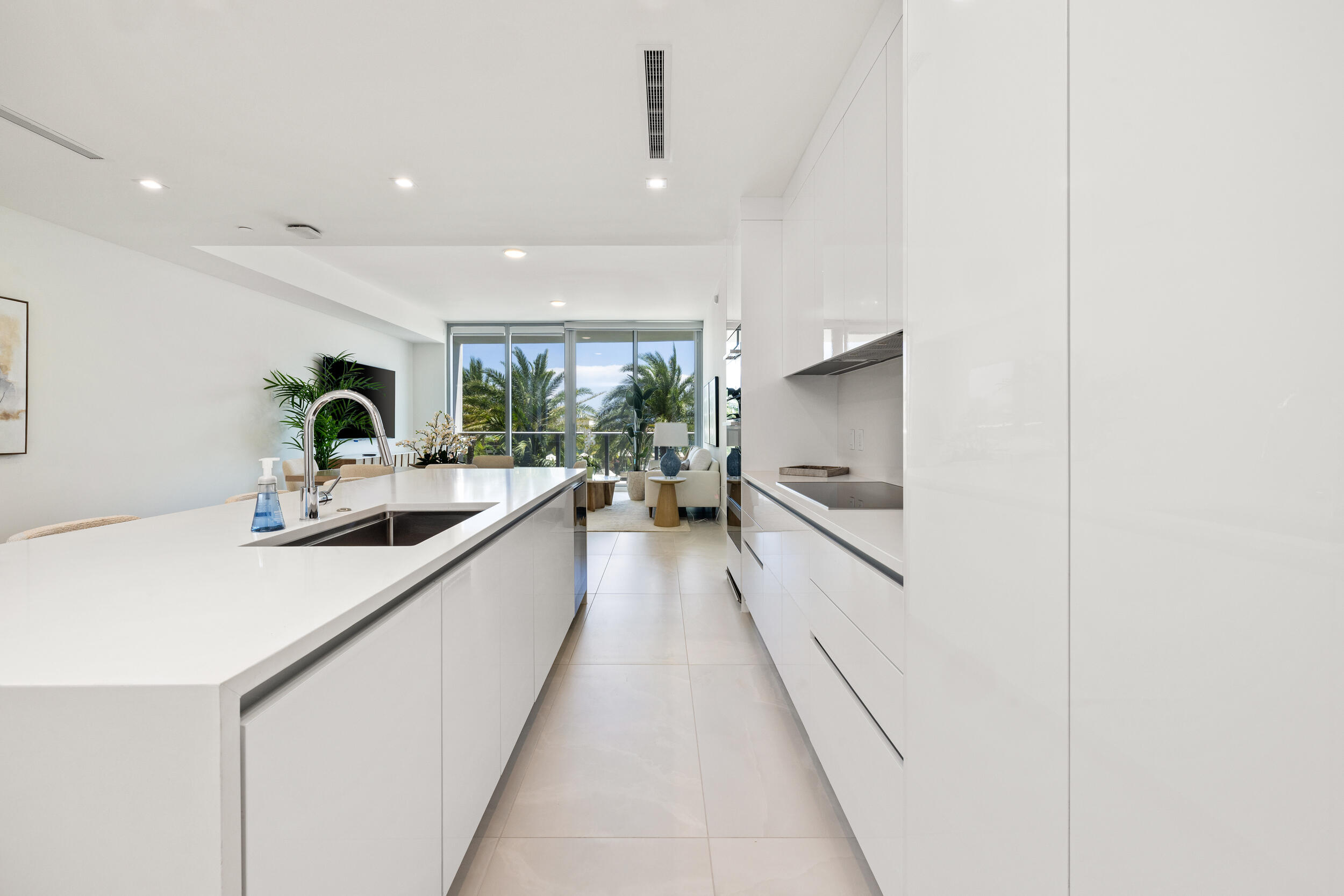220 Lake Shore #704, Lake Park FL 33403