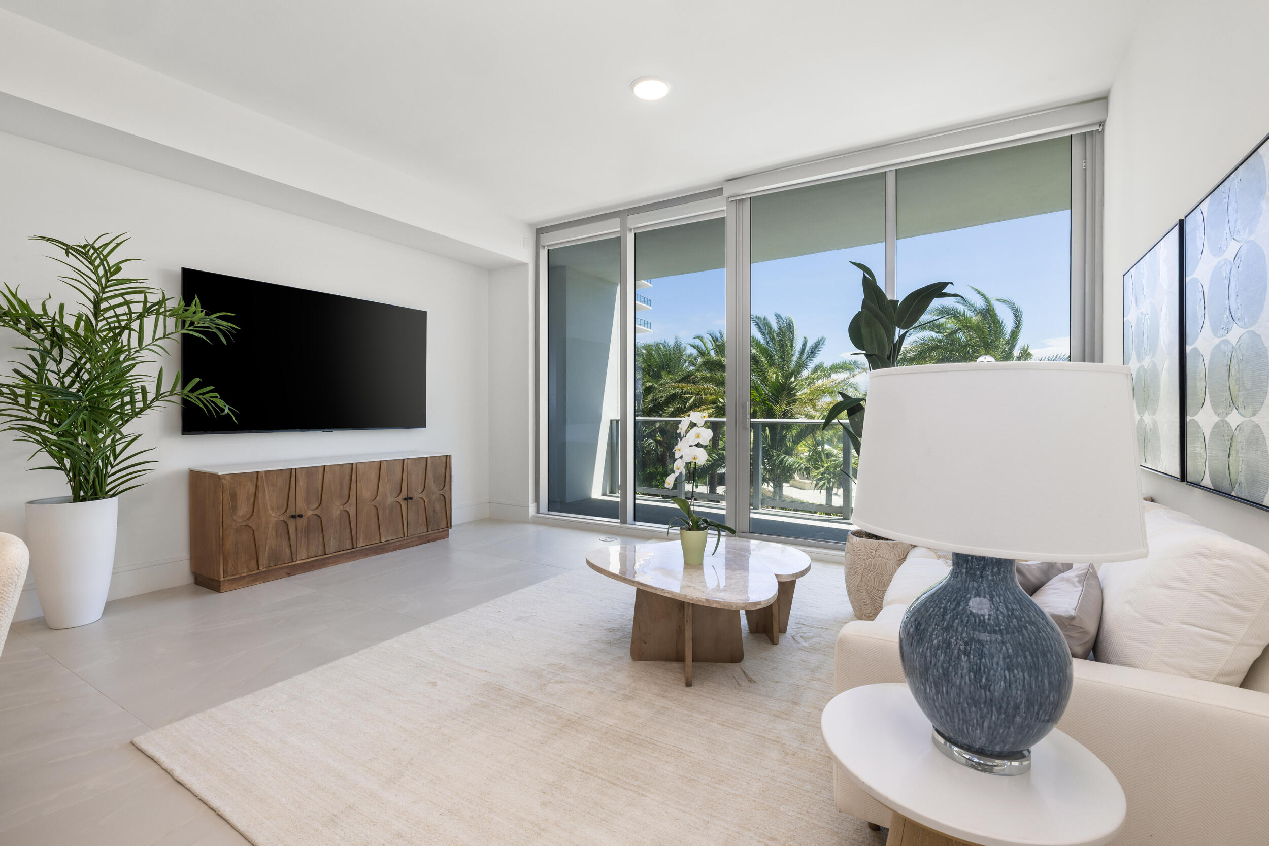 220 Lake Shore #704, Lake Park FL 33403