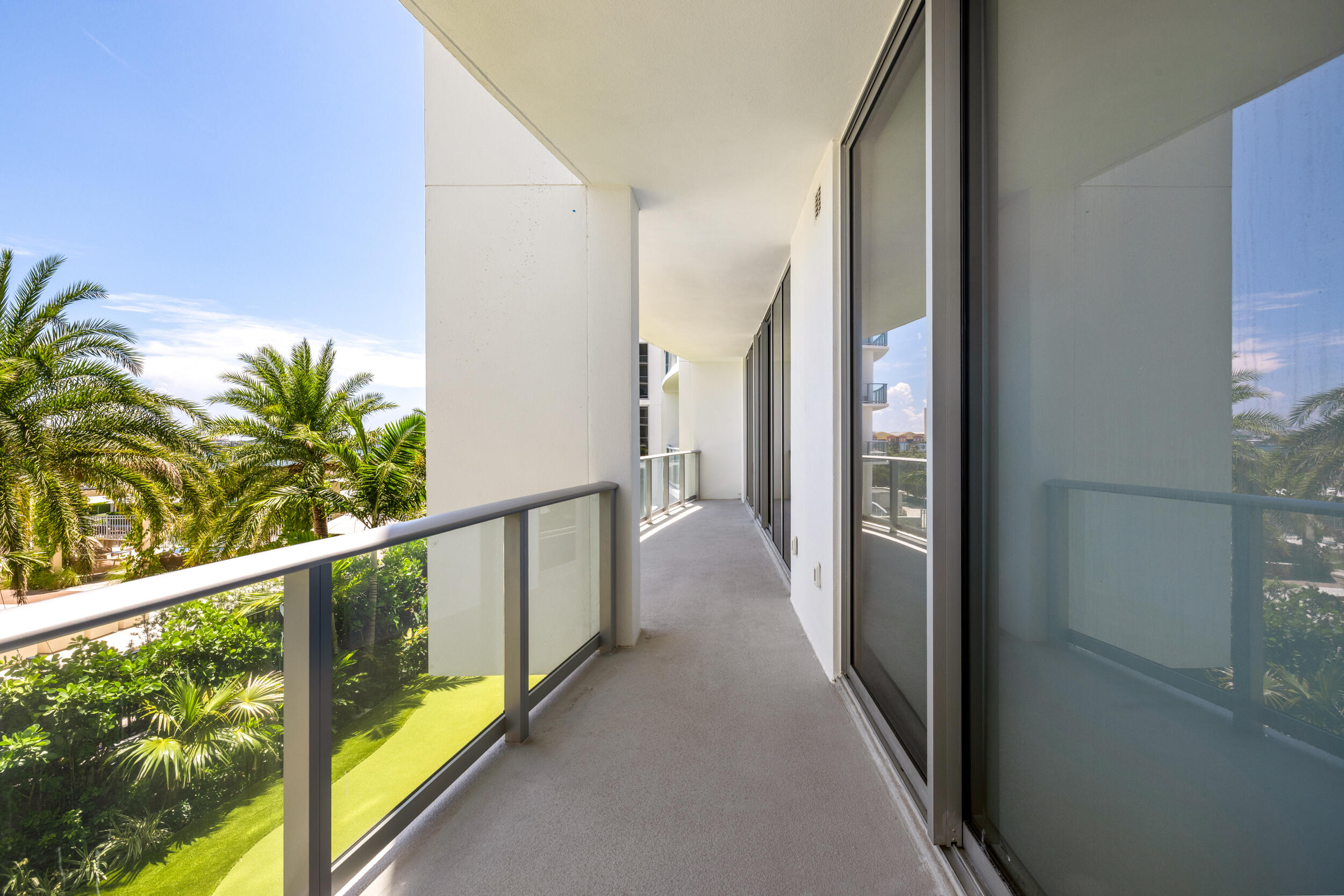 220 Lake Shore #704, Lake Park FL 33403