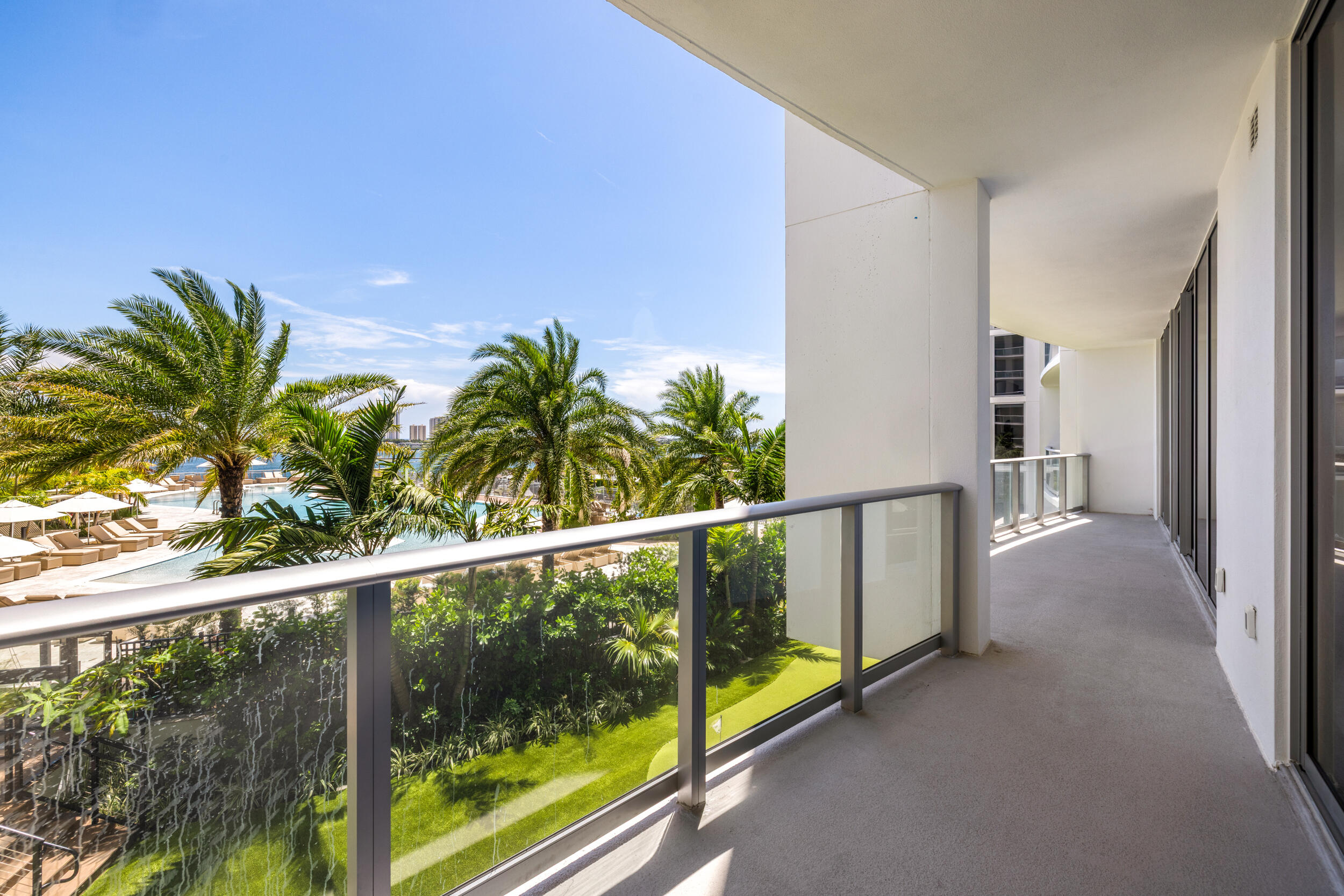 220 Lake Shore #704, Lake Park FL 33403
