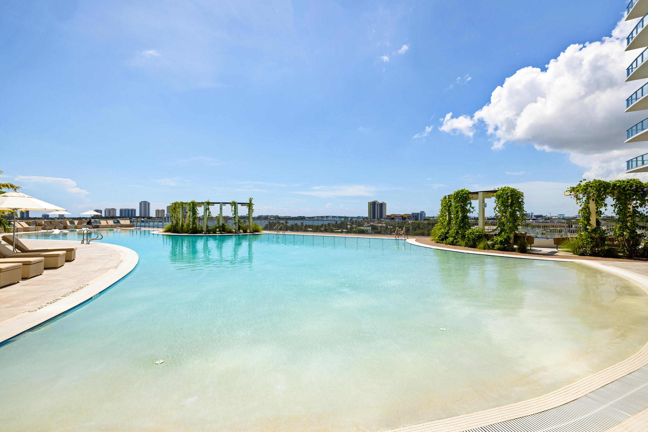 220 Lake Shore #704, Lake Park FL 33403