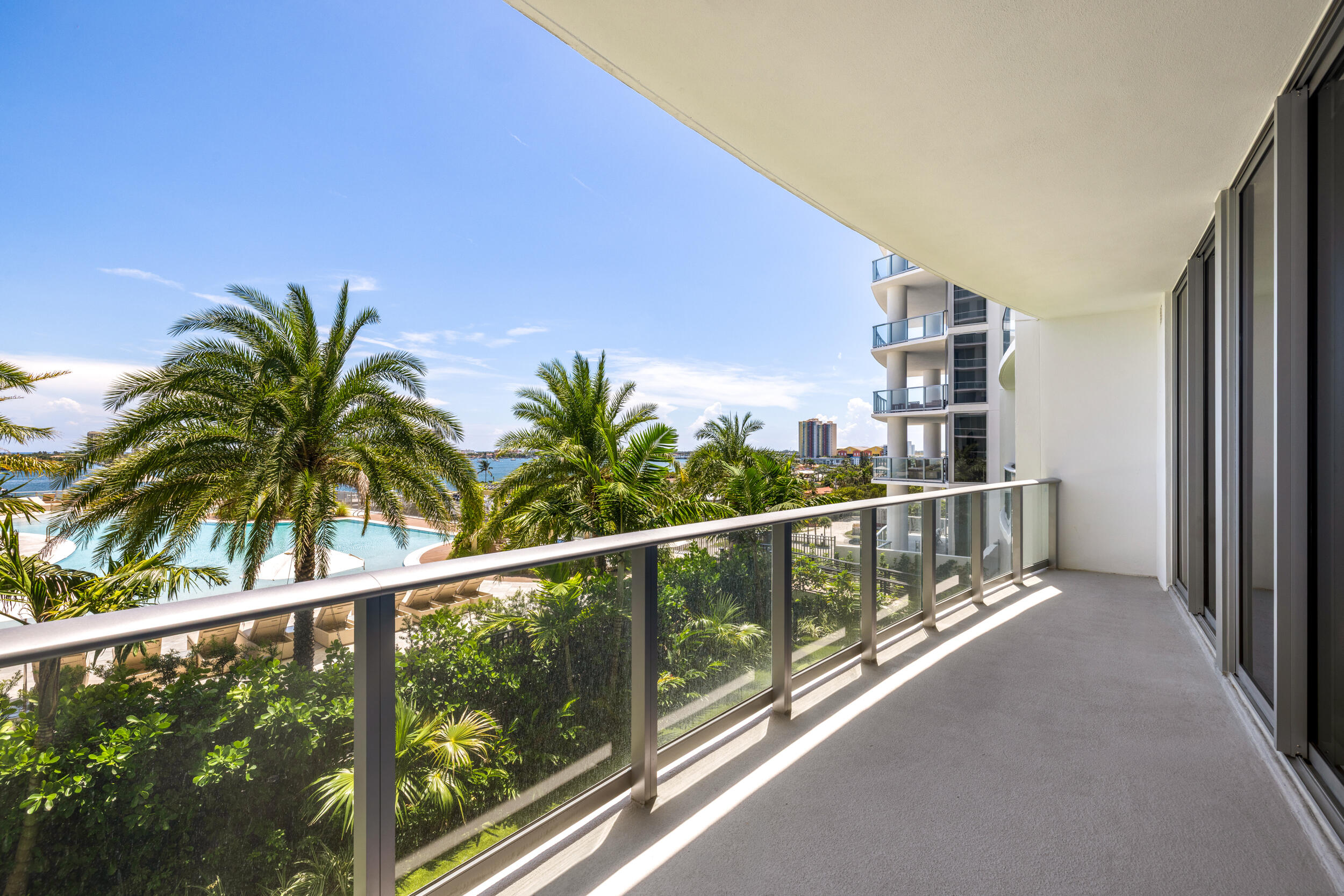 220 Lake Shore #704, Lake Park FL 33403