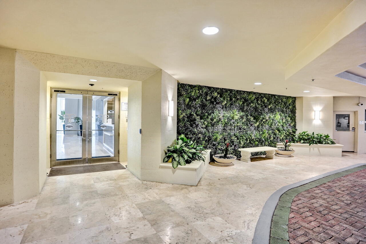 99 SE MIZNER #533, Boca Raton FL 33432