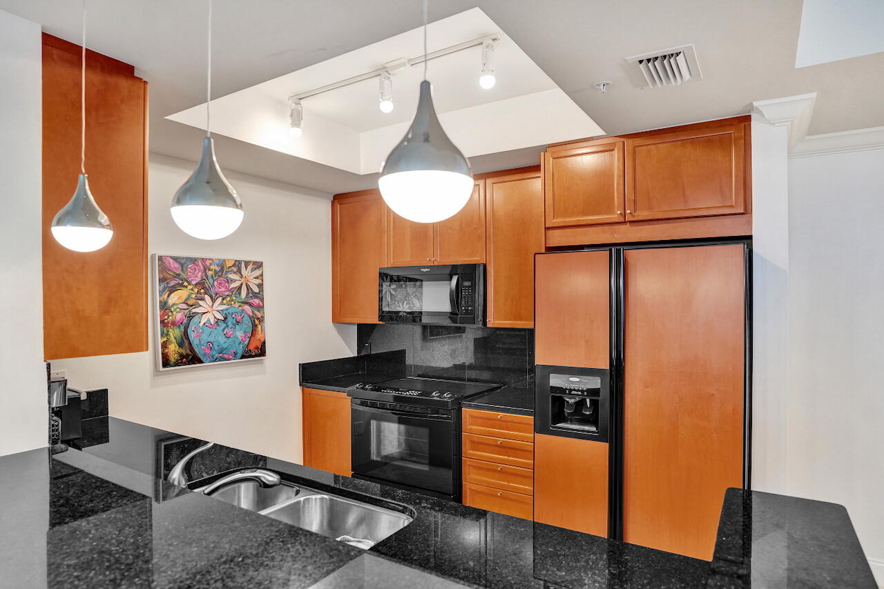 99 SE MIZNER #533, Boca Raton FL 33432
