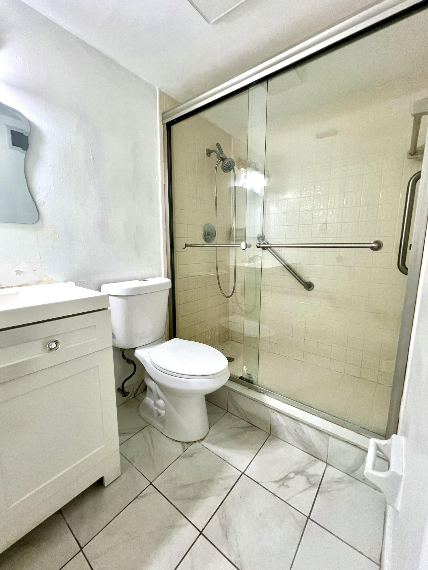 611 S STATE ROAD 7 #1B, Margate FL 33068