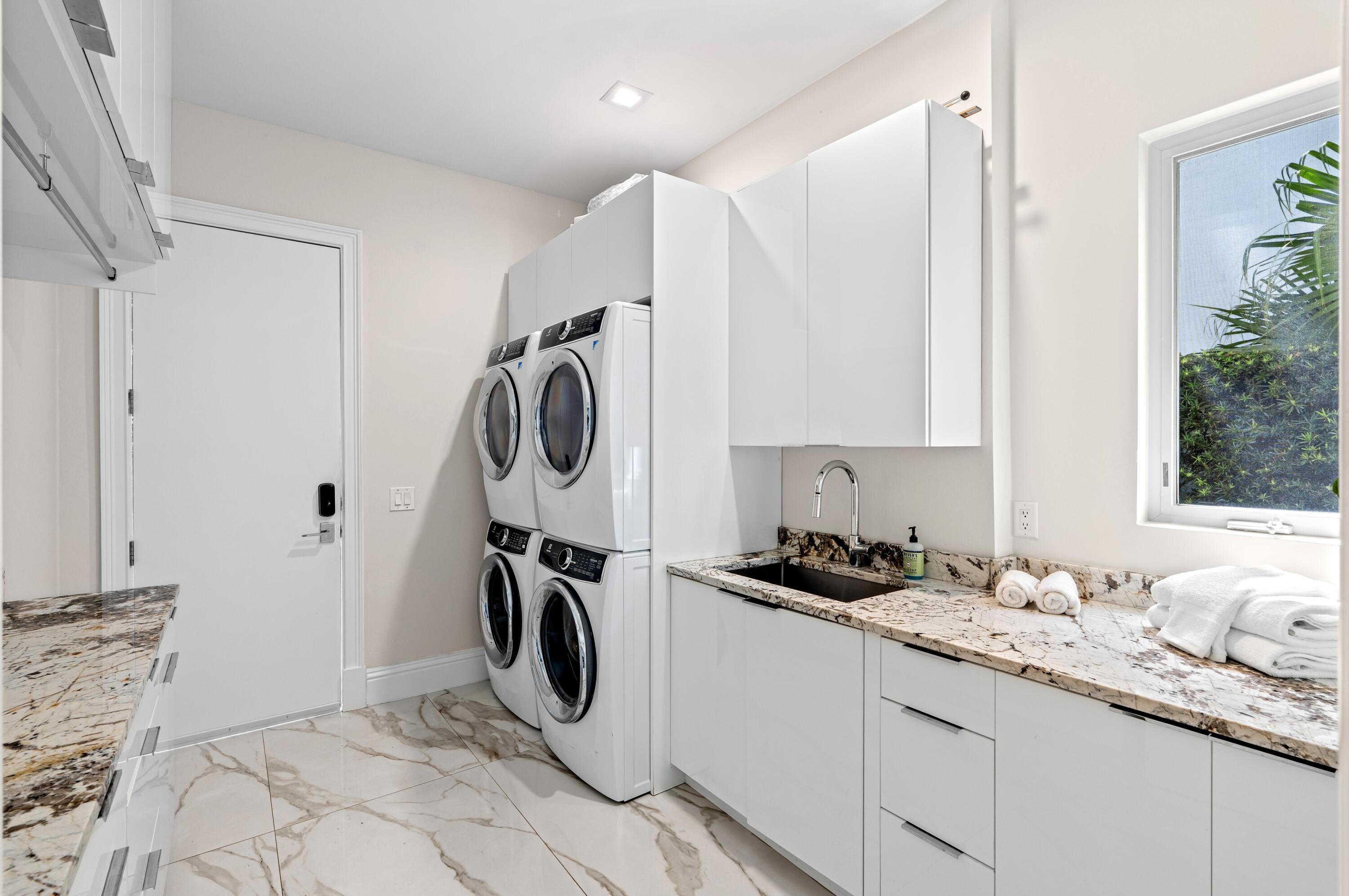2307 N Riverside, Pompano Beach FL 33062