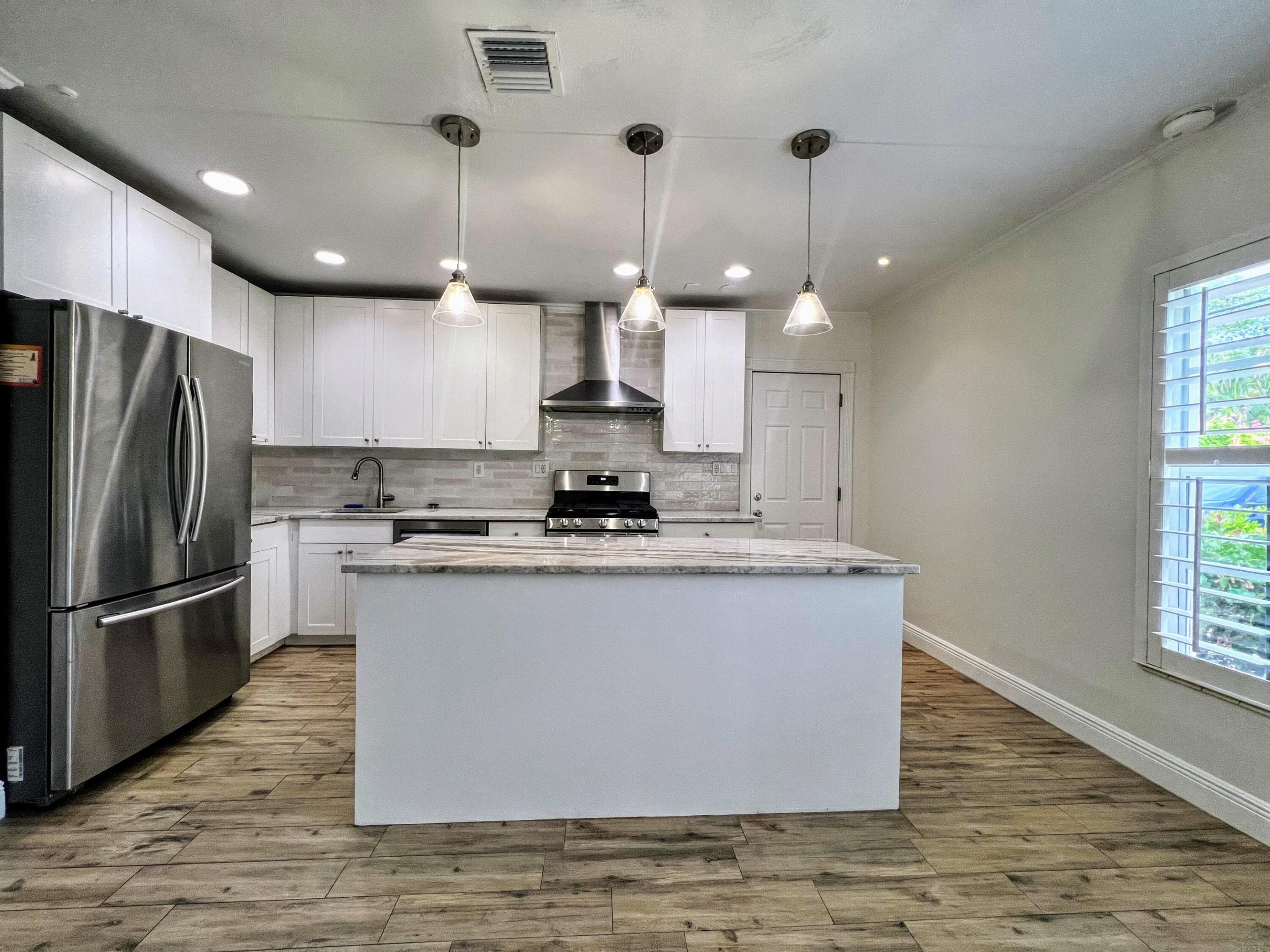 1730 NE 17TH, Fort Lauderdale FL 33305