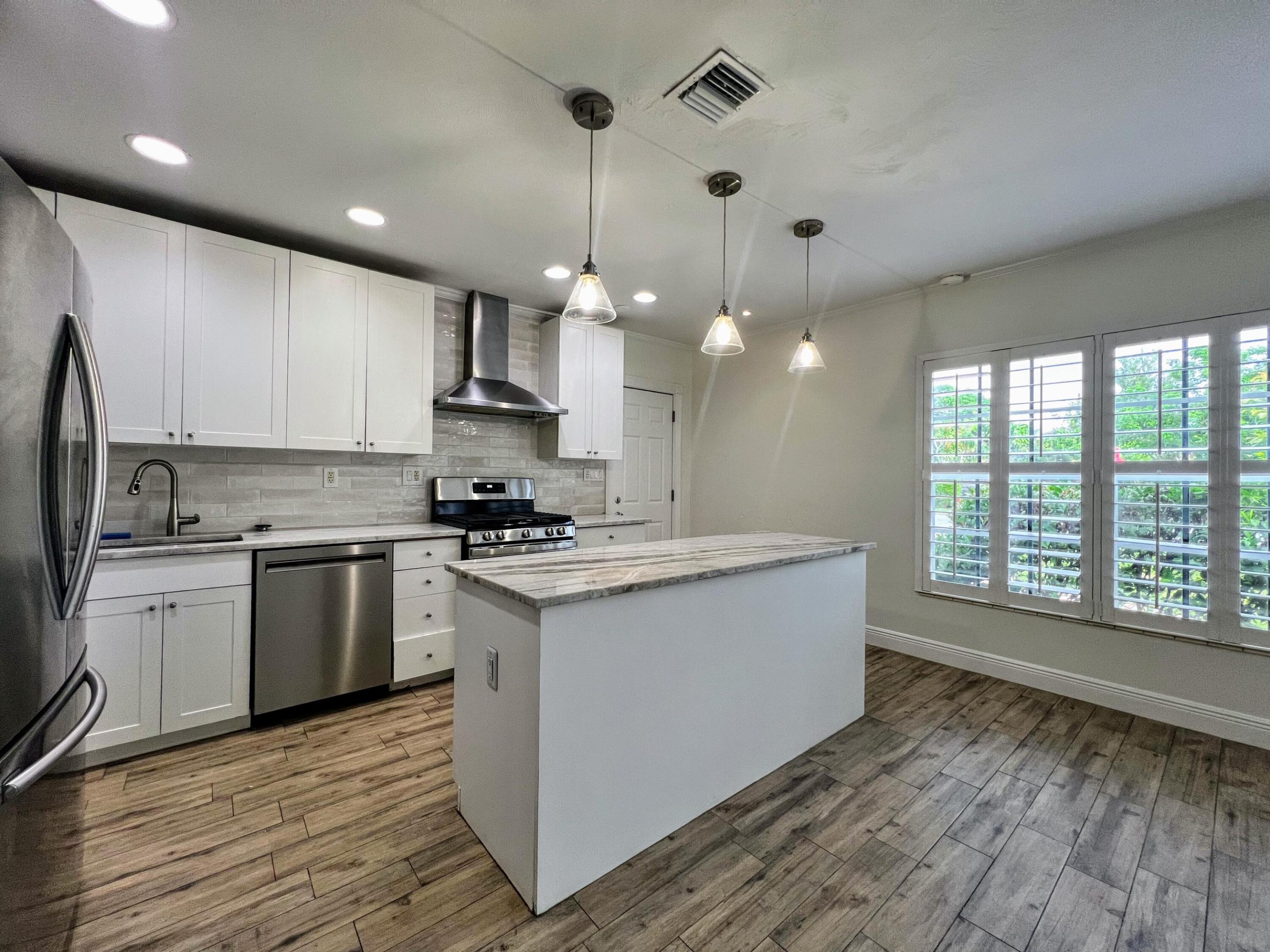 1730 NE 17TH, Fort Lauderdale FL 33305