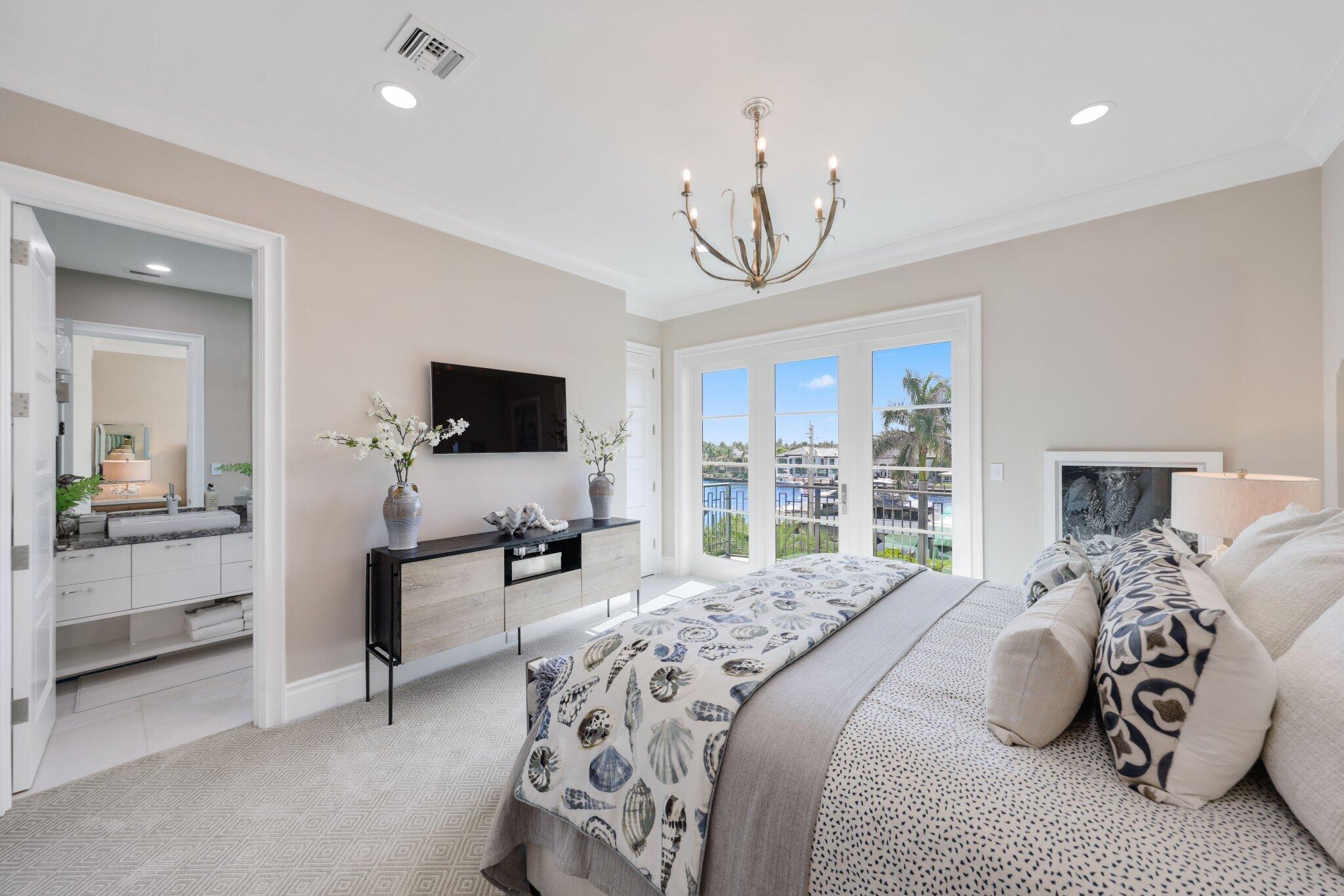 1001 HILLSBORO MILE, Hillsboro Beach FL 33062