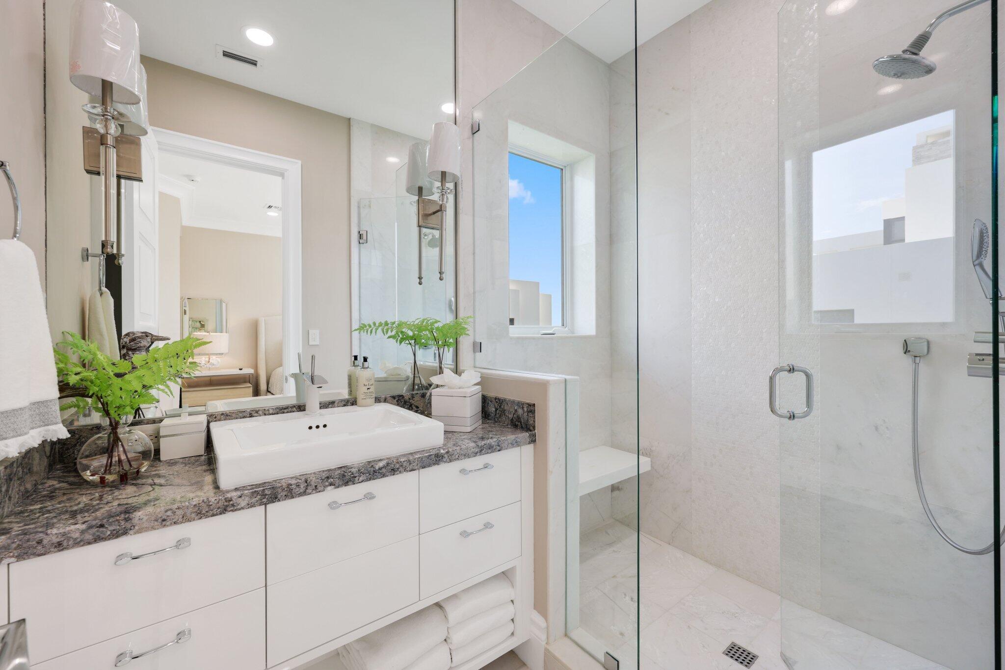 1001 HILLSBORO MILE, Hillsboro Beach FL 33062