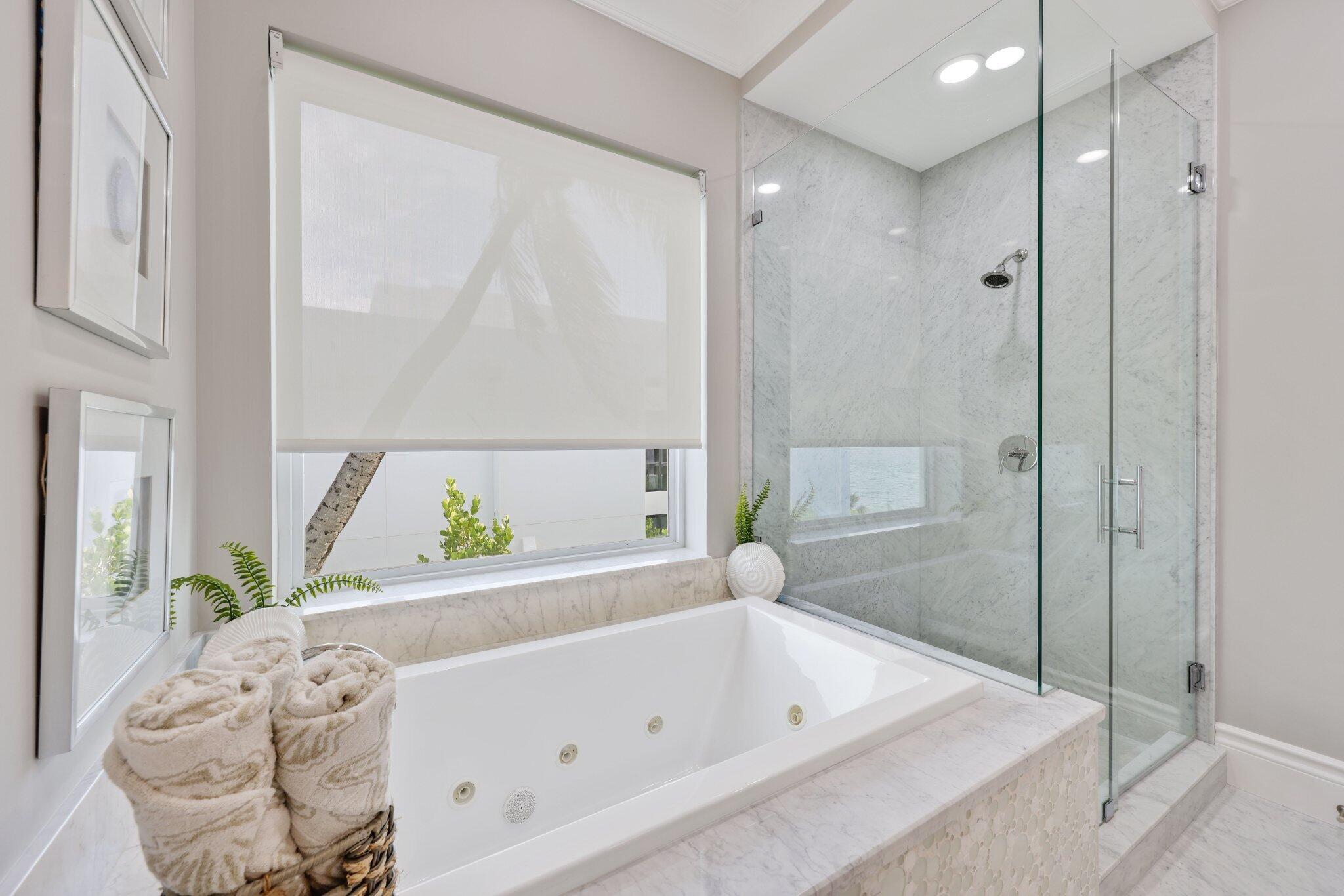 1001 HILLSBORO MILE, Hillsboro Beach FL 33062