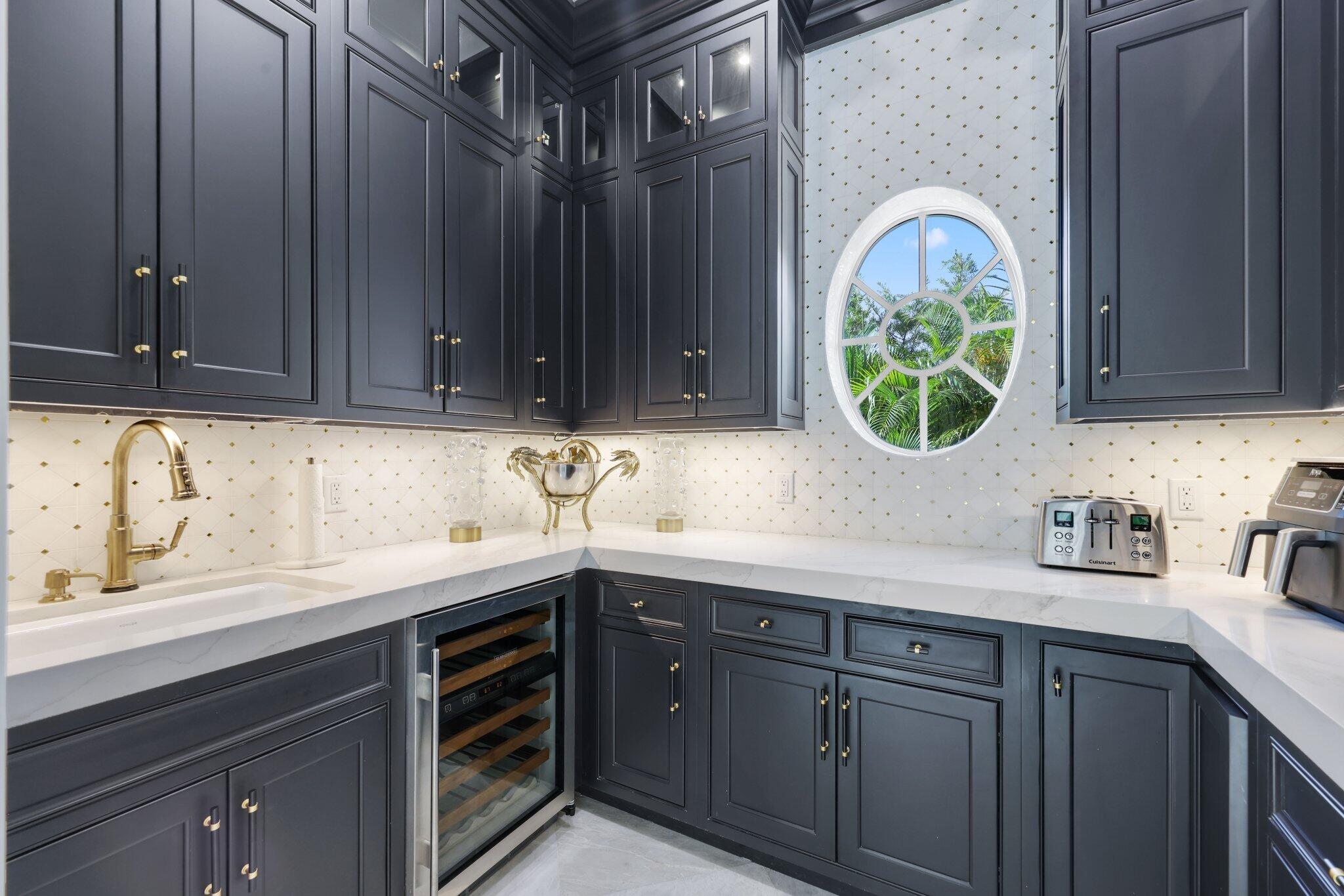 1001 HILLSBORO MILE, Hillsboro Beach FL 33062