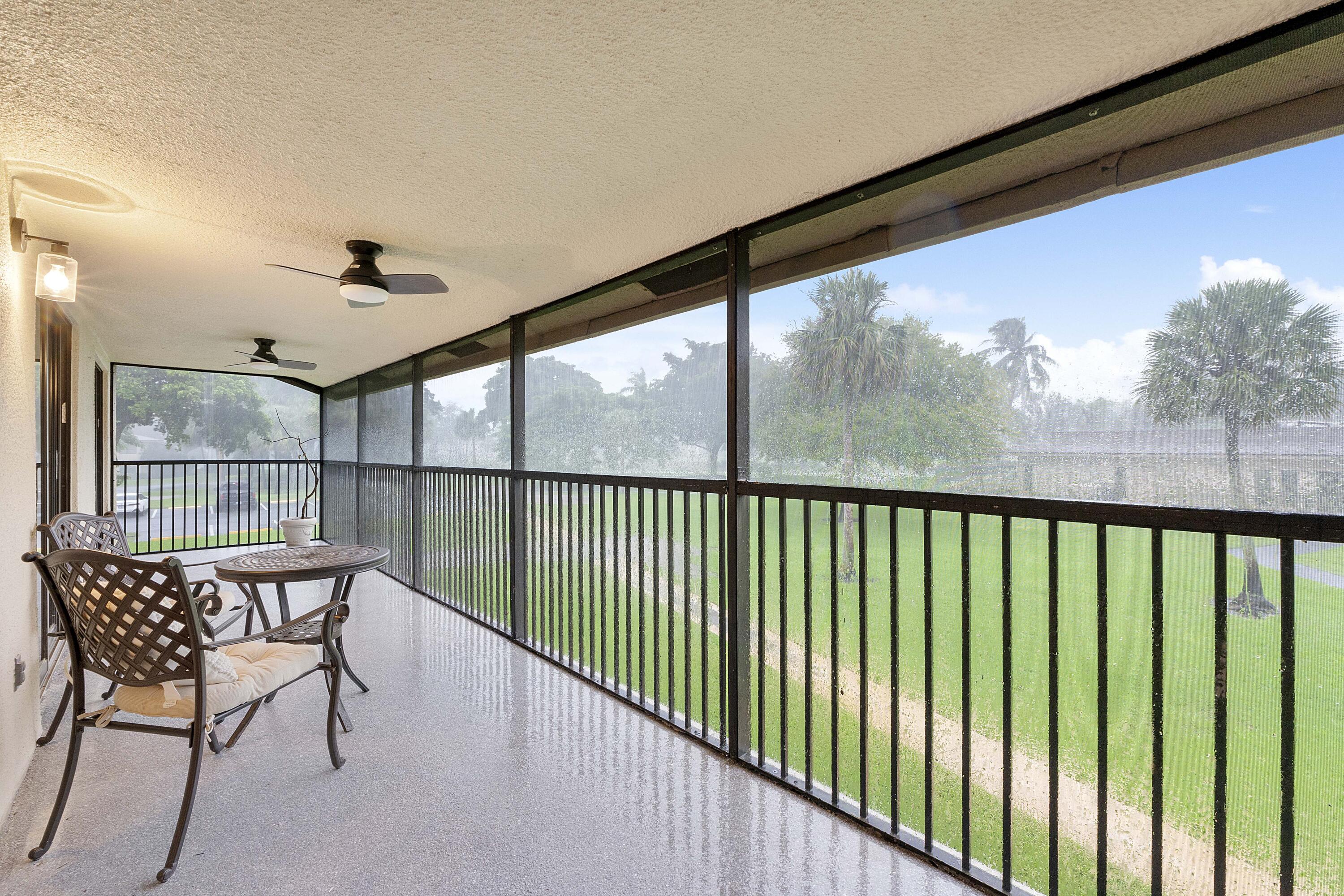 195 DEER CREEK #807, Deerfield Beach FL 33442