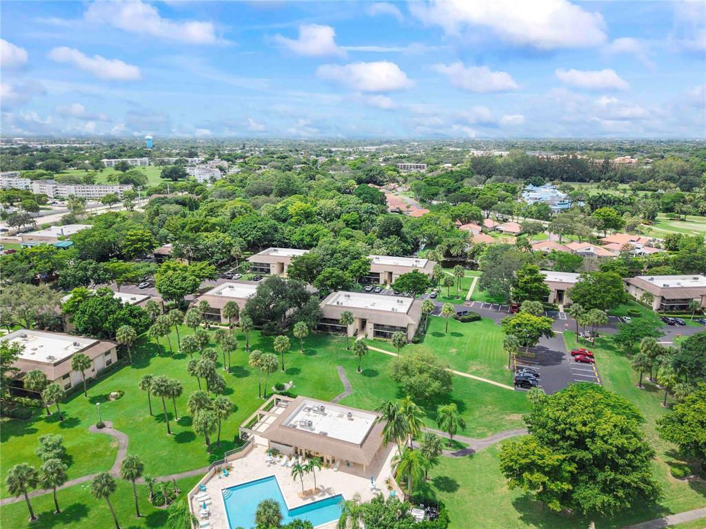 195 DEER CREEK #807, Deerfield Beach FL 33442