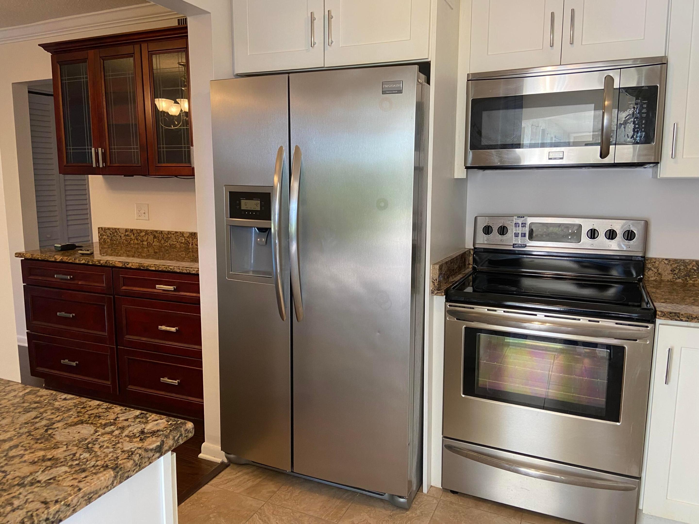 300 Waterway #105, Lantana FL 33462