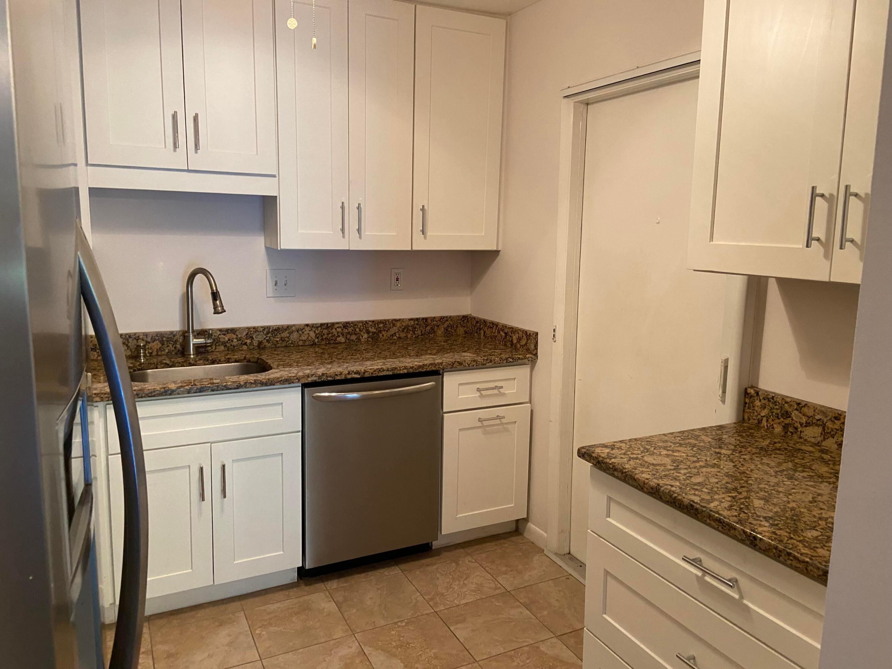 300 Waterway #105, Lantana FL 33462