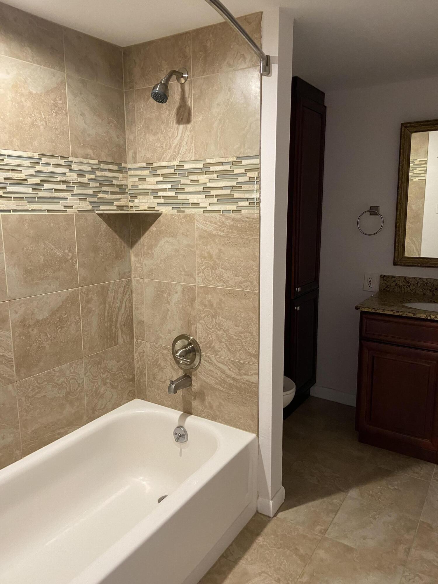 300 Waterway #105, Lantana FL 33462