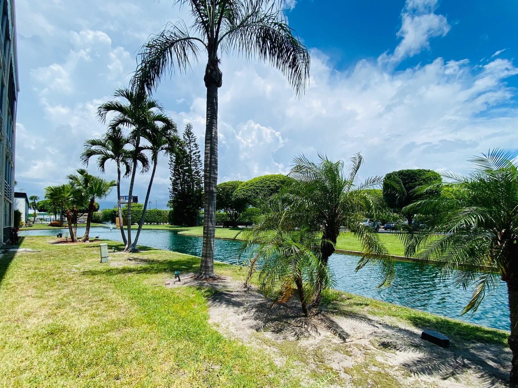300 Waterway #105, Lantana FL 33462