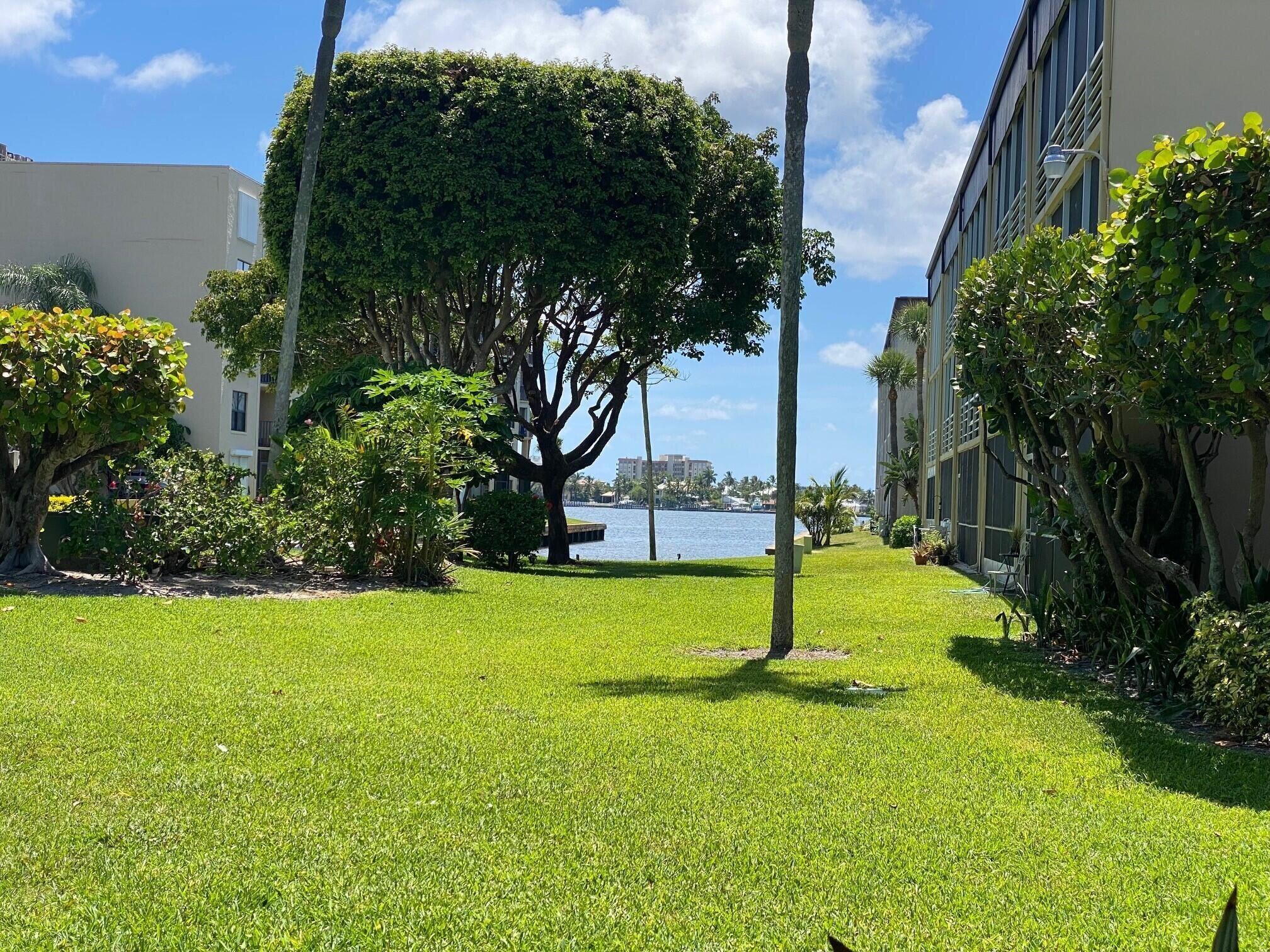 300 Waterway #105, Lantana FL 33462