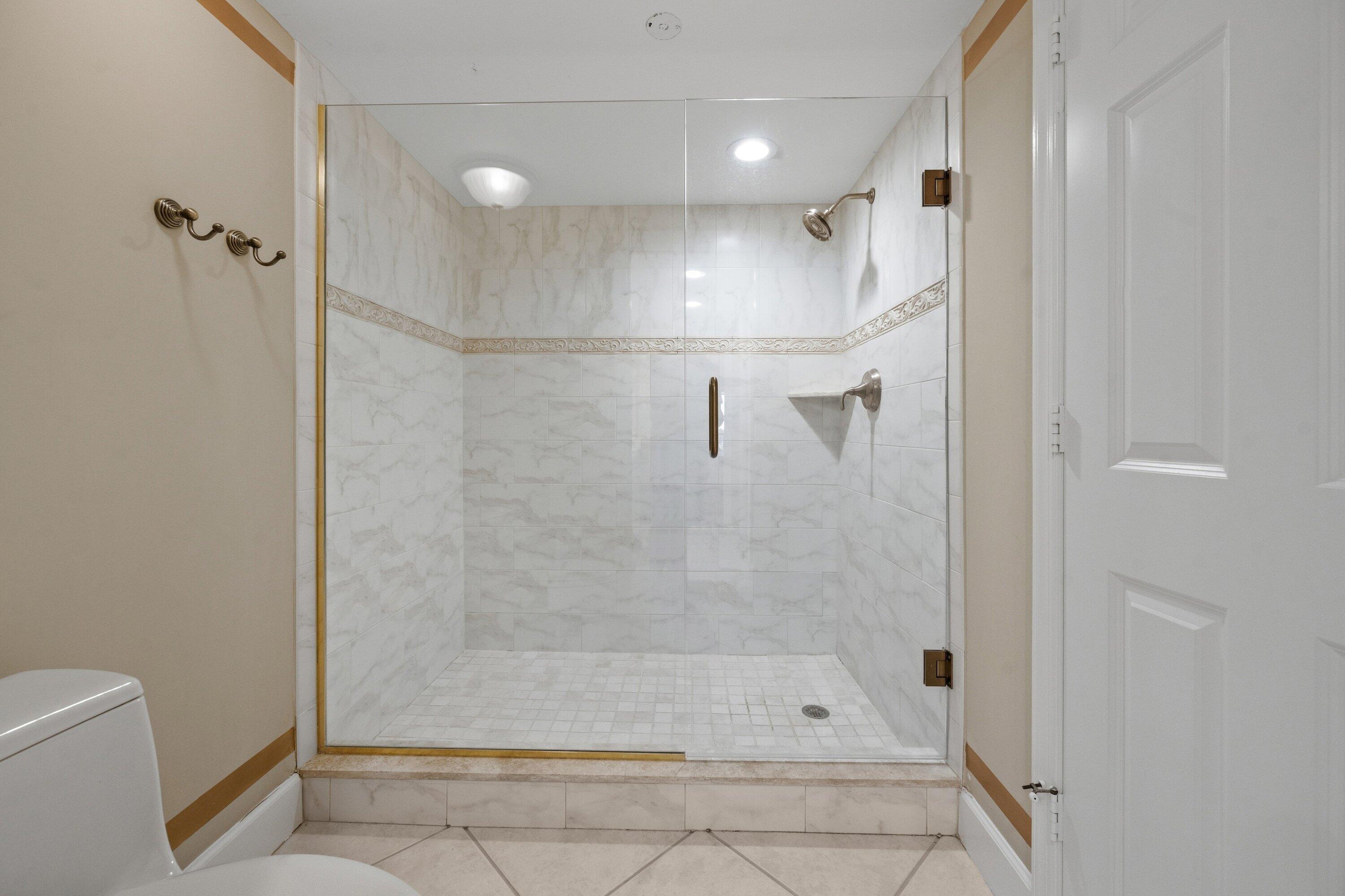 16910 BAY #E501, Jupiter FL 33477