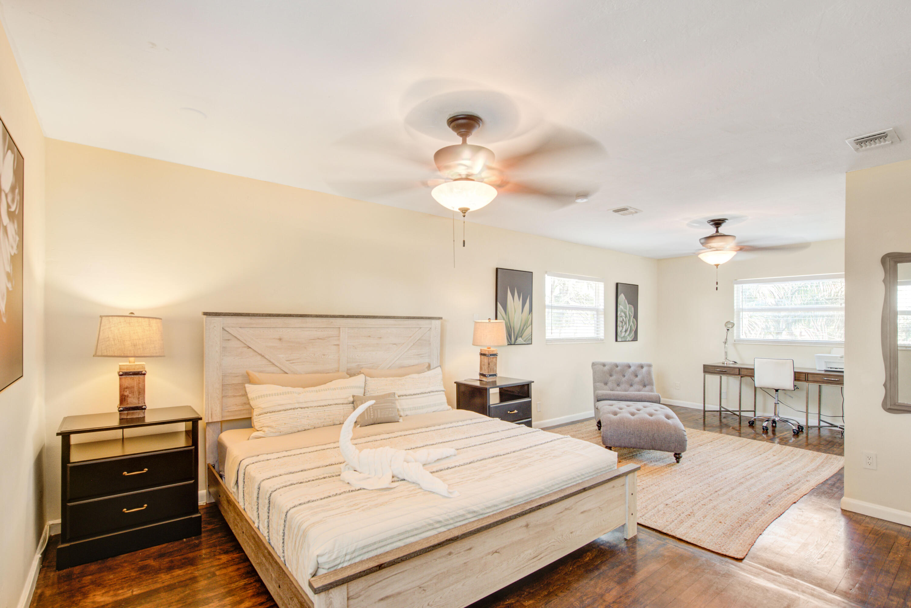 1100 NE 4TH, Hallandale Beach FL 33009