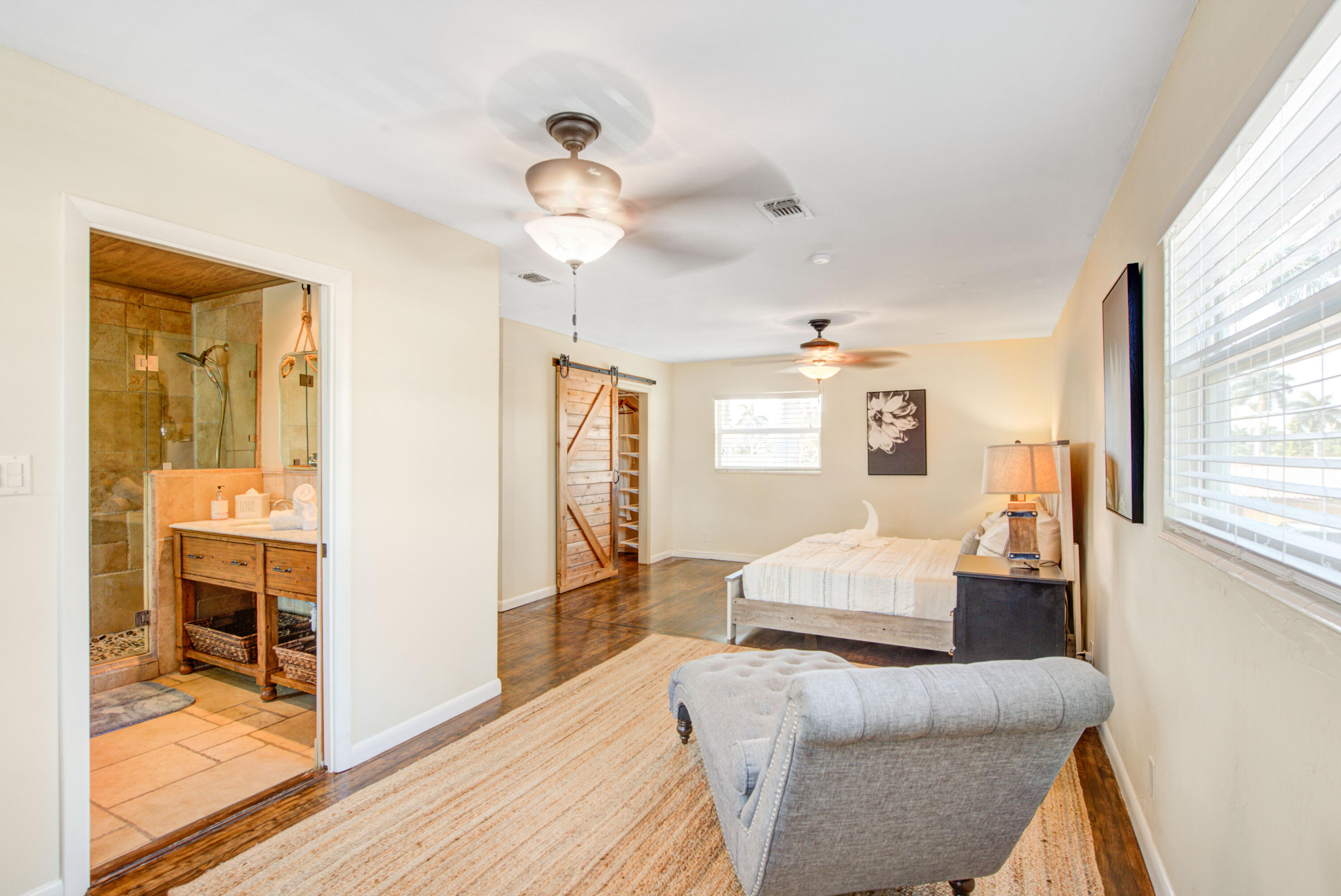 1100 NE 4TH, Hallandale Beach FL 33009
