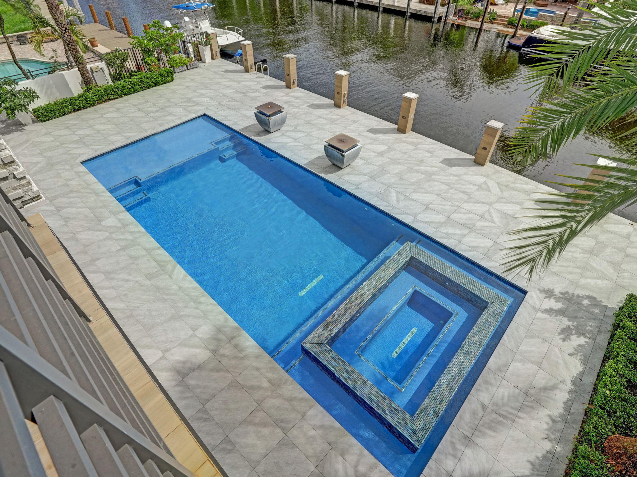 424 COCONUT ISLE, Fort Lauderdale FL 33301
