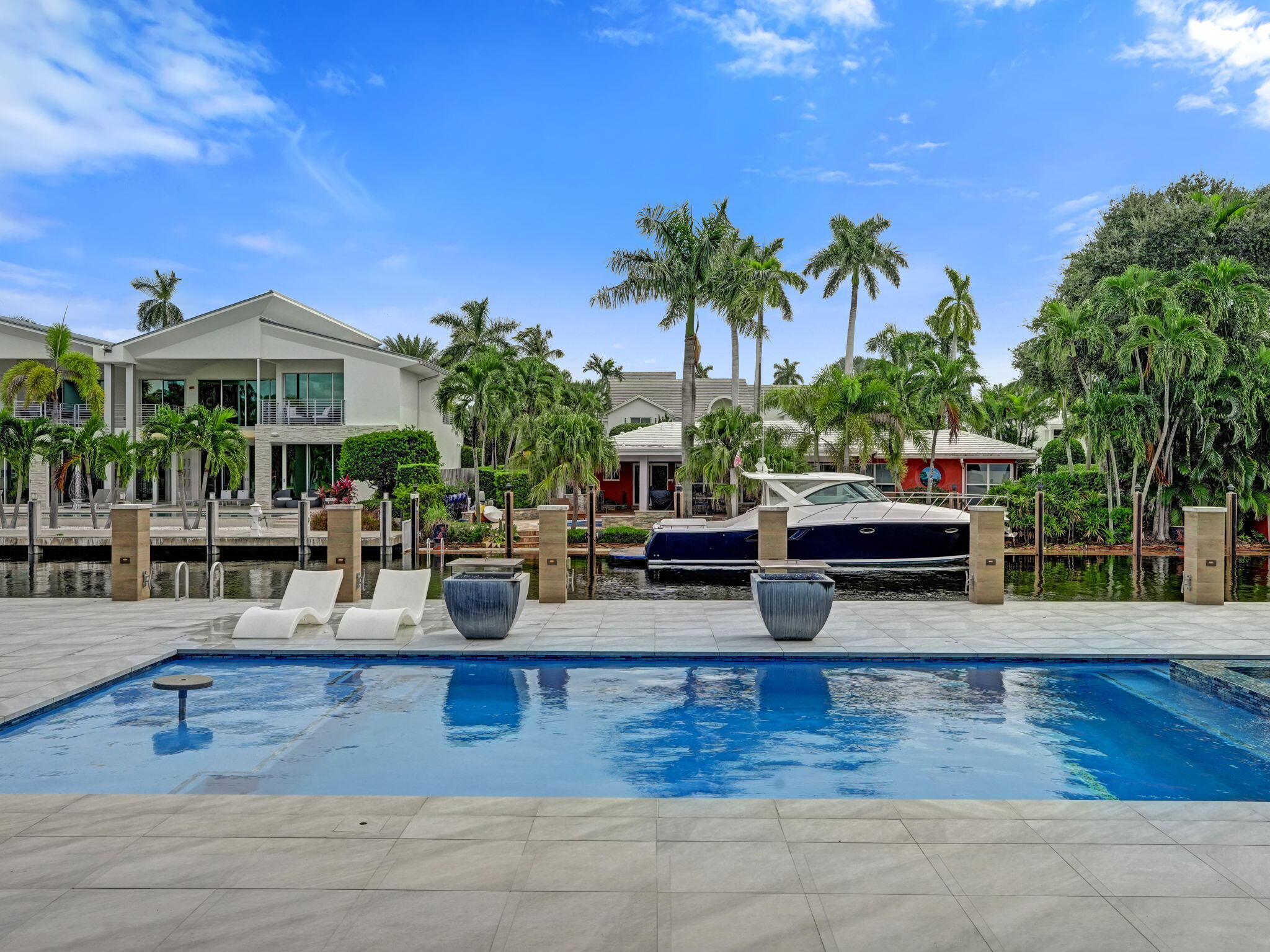 424 COCONUT ISLE, Fort Lauderdale FL 33301