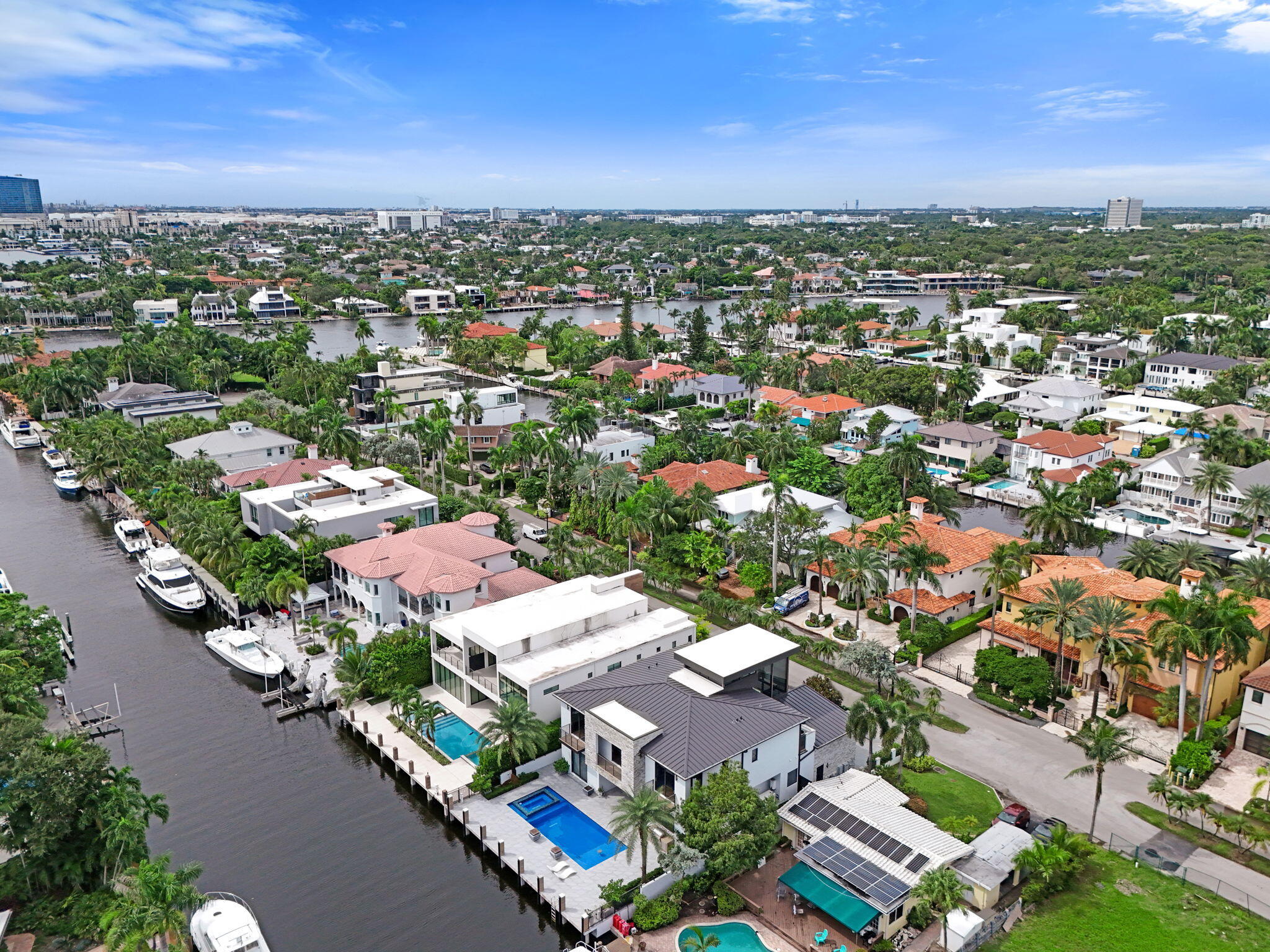 424 COCONUT ISLE, Fort Lauderdale FL 33301