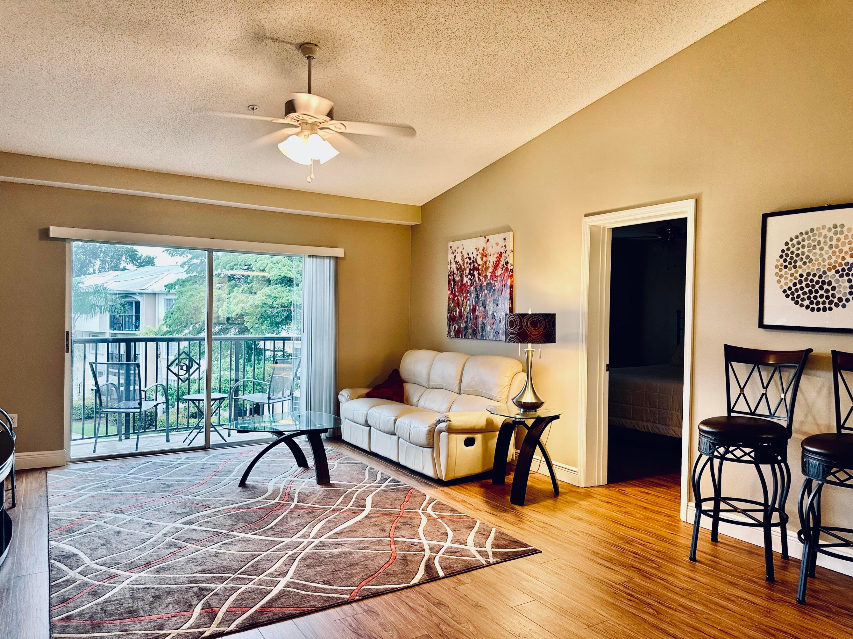 500 N CRESTWOOD #519, Royal Palm Beach FL 33411