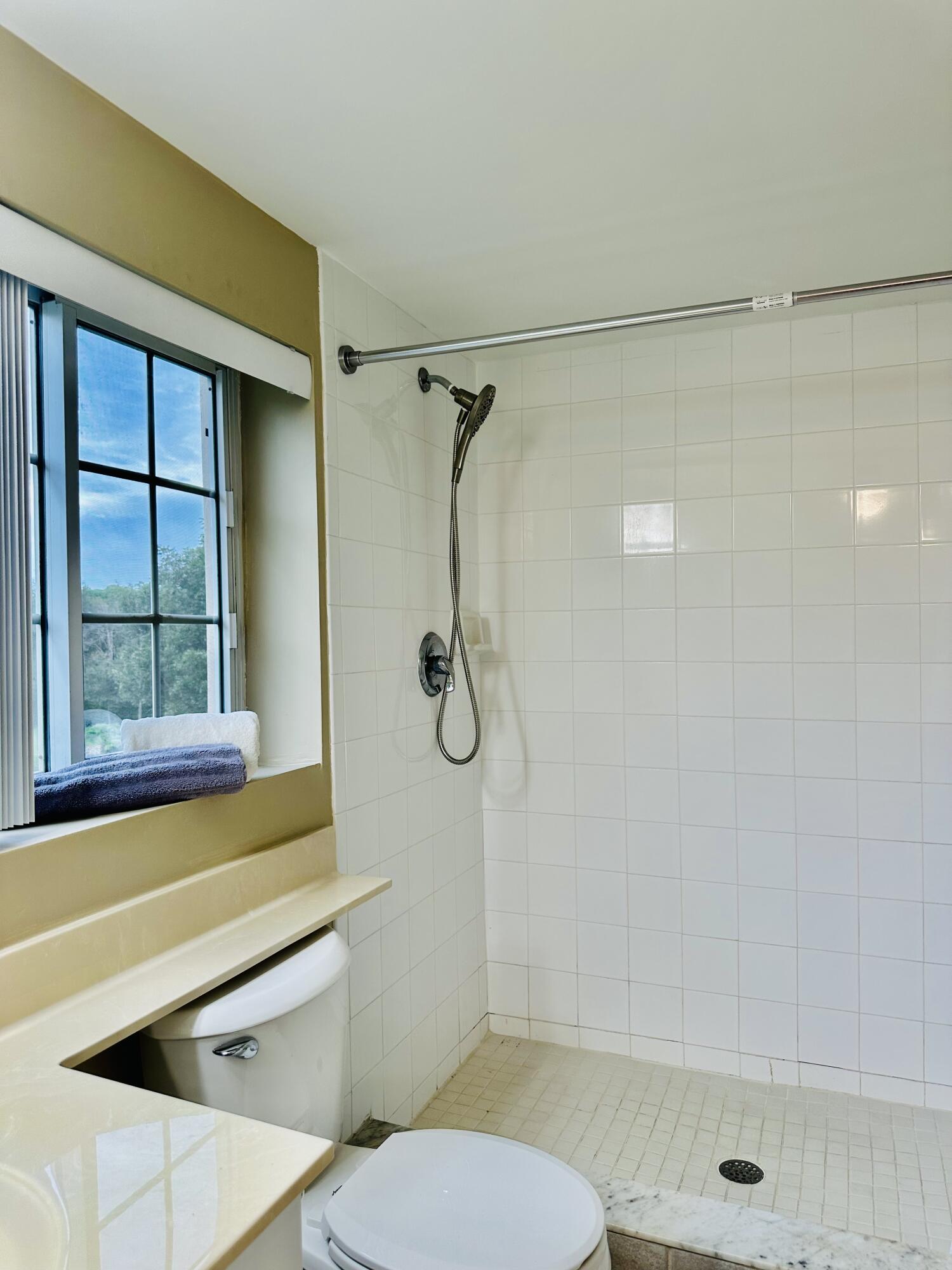 500 N CRESTWOOD #519, Royal Palm Beach FL 33411