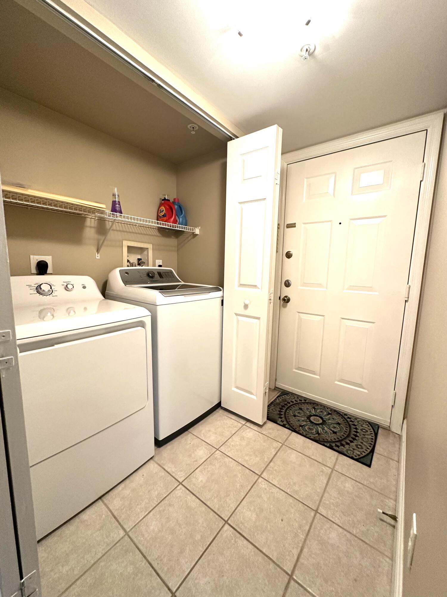 500 N CRESTWOOD #519, Royal Palm Beach FL 33411