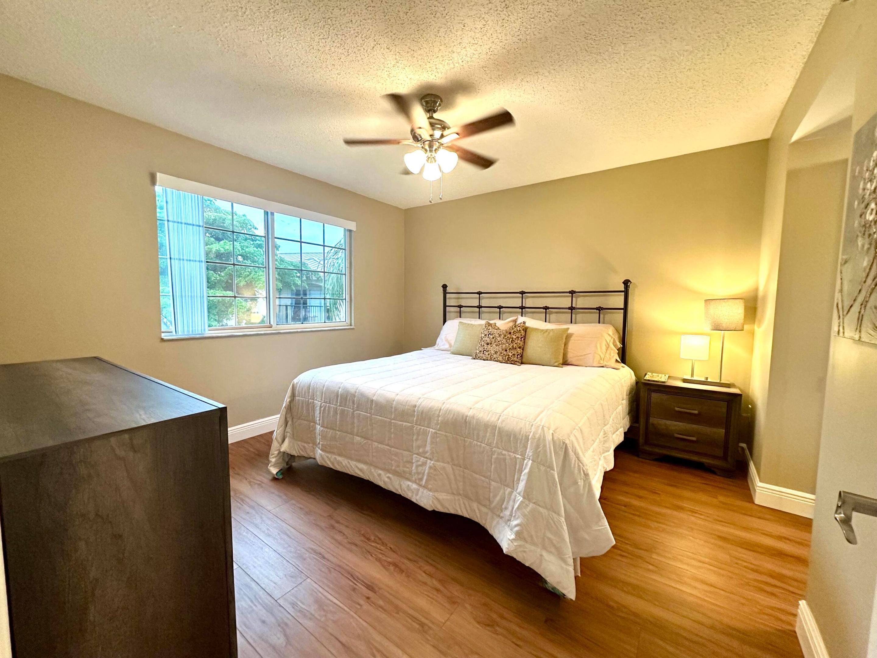 500 N CRESTWOOD #519, Royal Palm Beach FL 33411