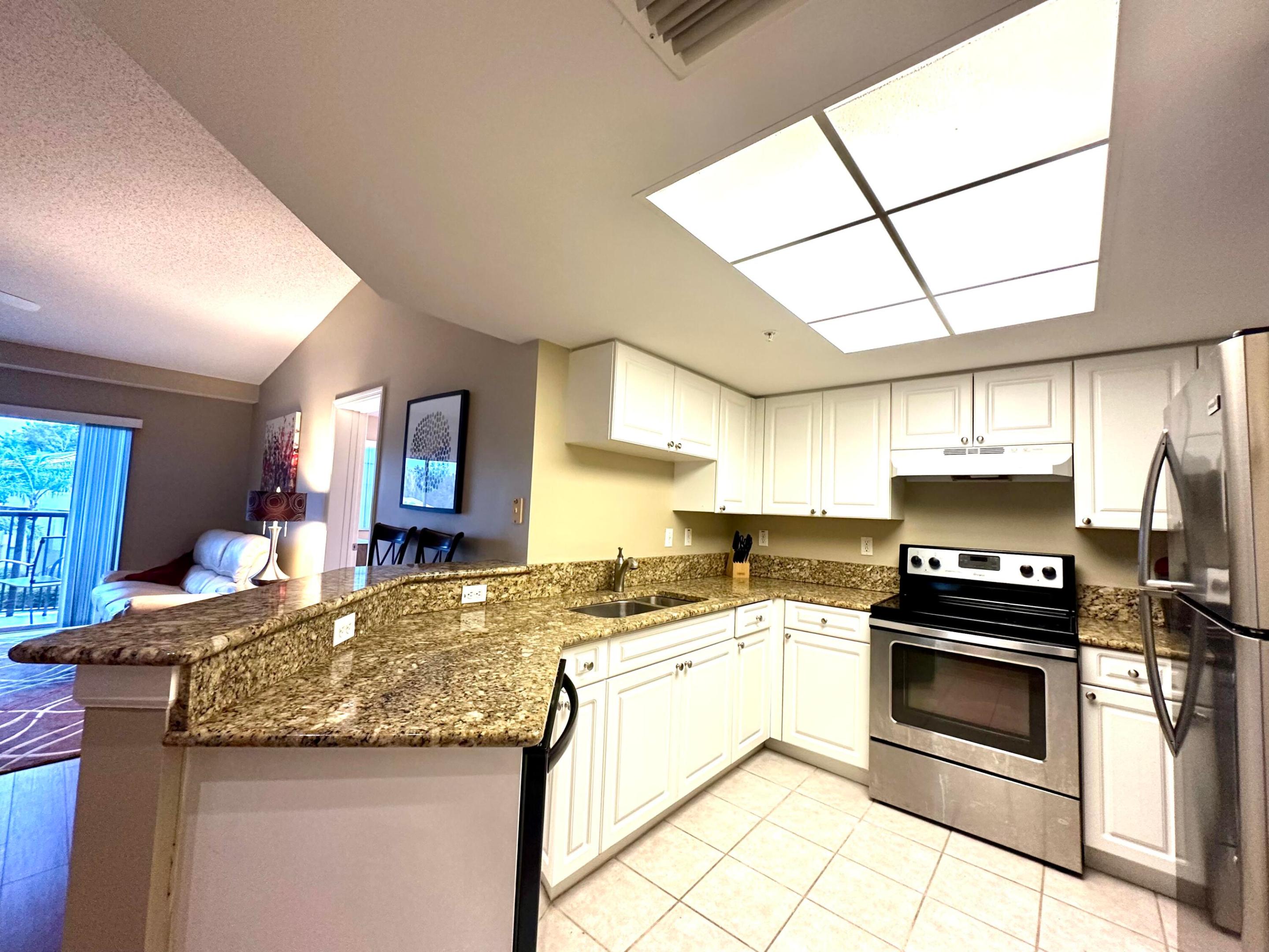 500 N CRESTWOOD #519, Royal Palm Beach FL 33411