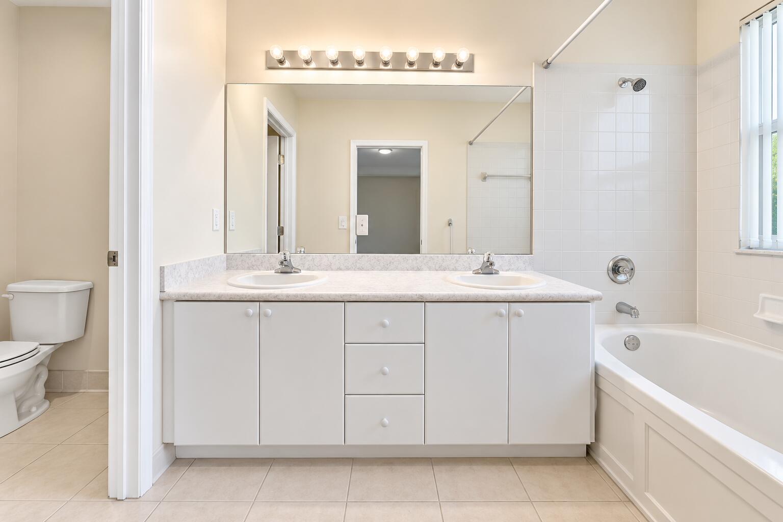 2247 SHOMA #2247, Royal Palm Beach FL 33414