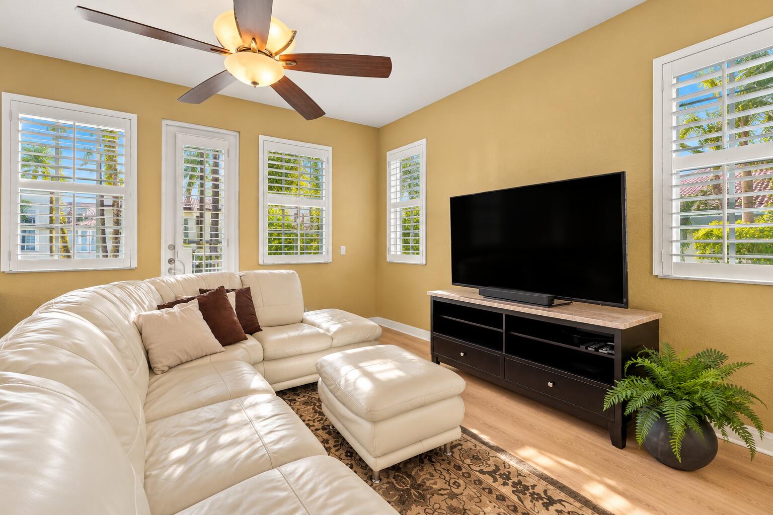 114 Ocean Cay, Hypoluxo FL 33462