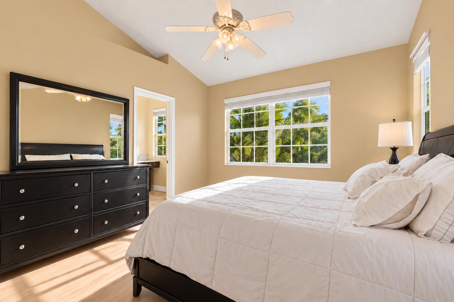 114 Ocean Cay, Hypoluxo FL 33462