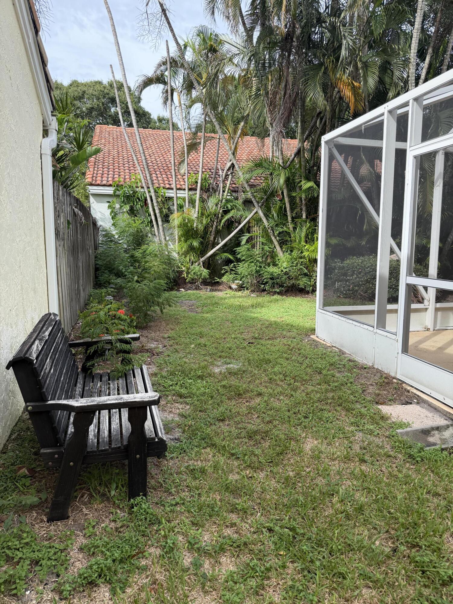 10174 PLUM, Palm Beach Gardens FL 33410