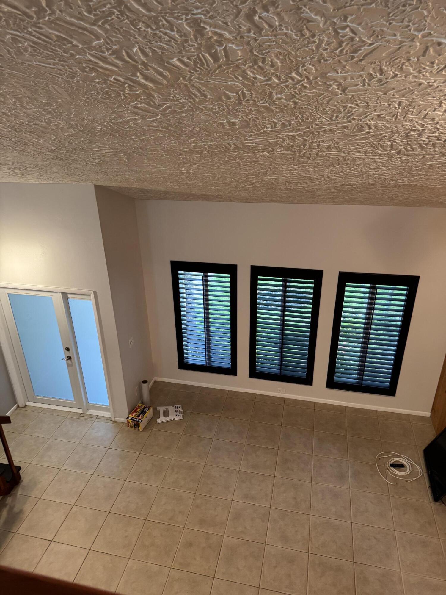 355 SE 7TH, Dania Beach FL 33004