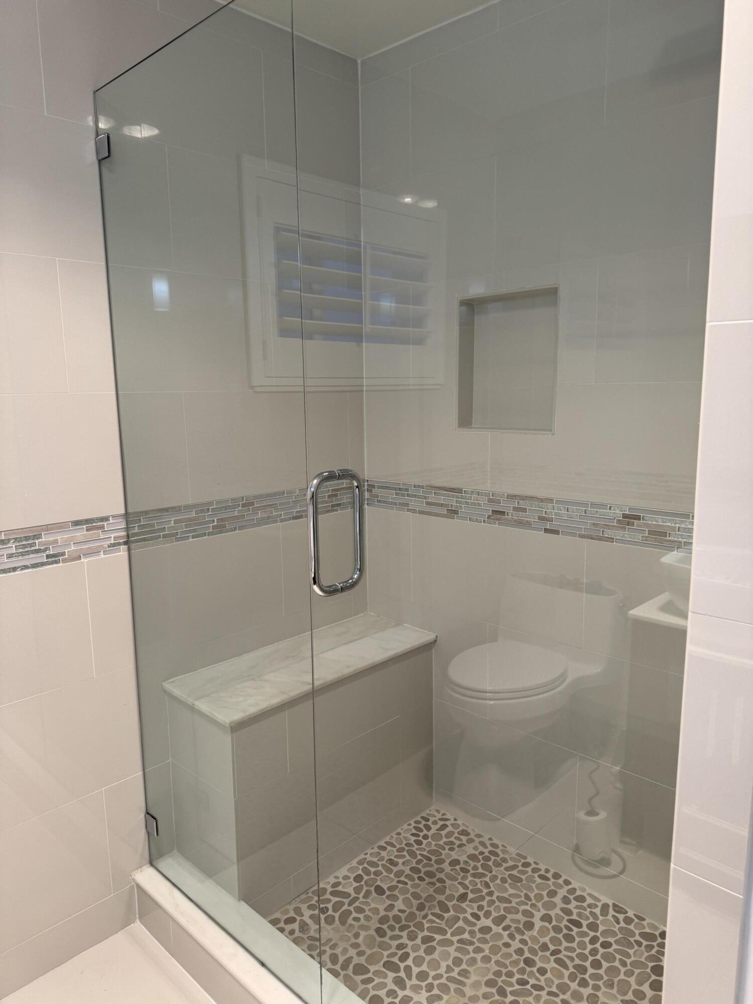 355 SE 7TH, Dania Beach FL 33004