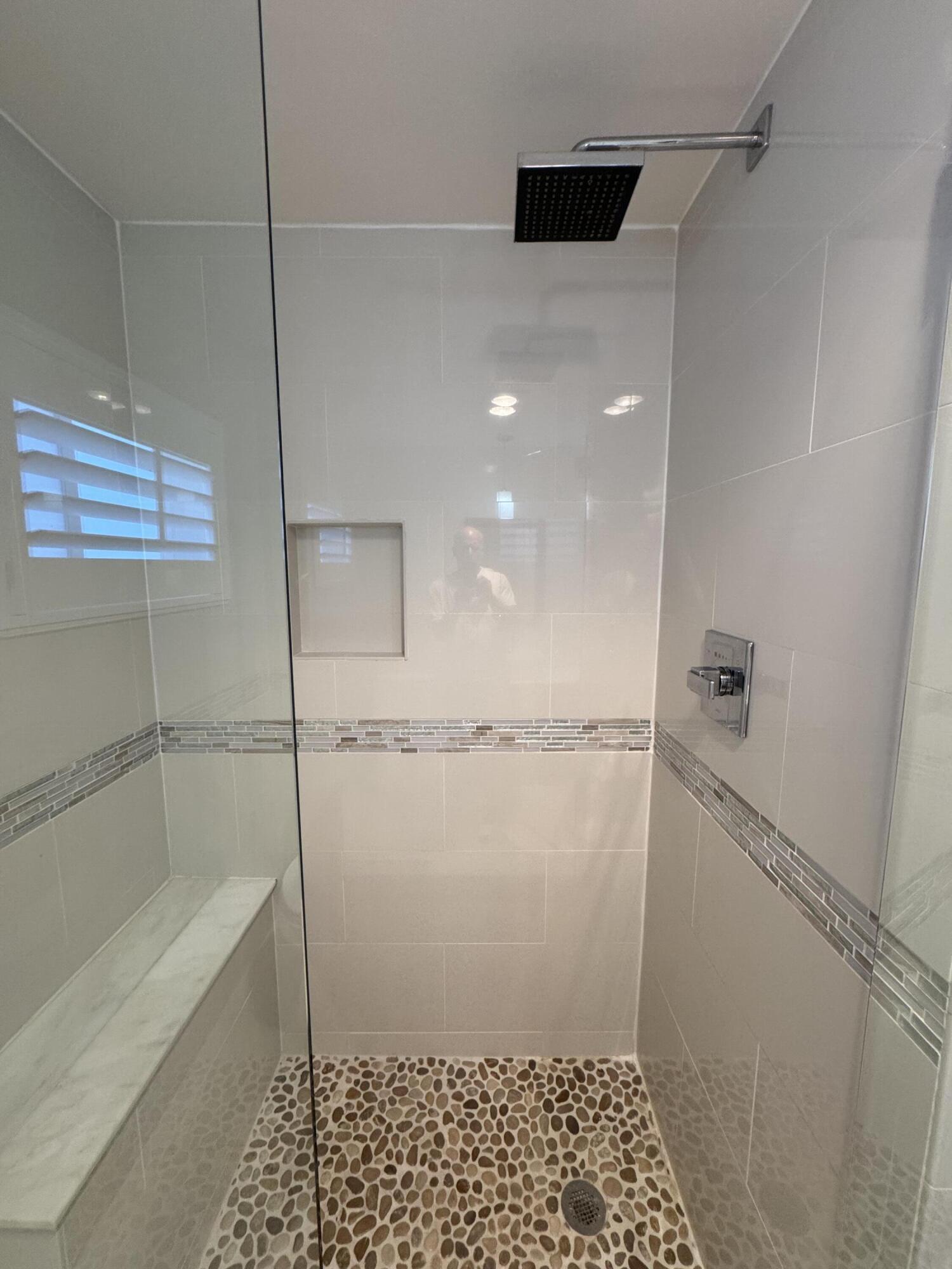 355 SE 7TH, Dania Beach FL 33004
