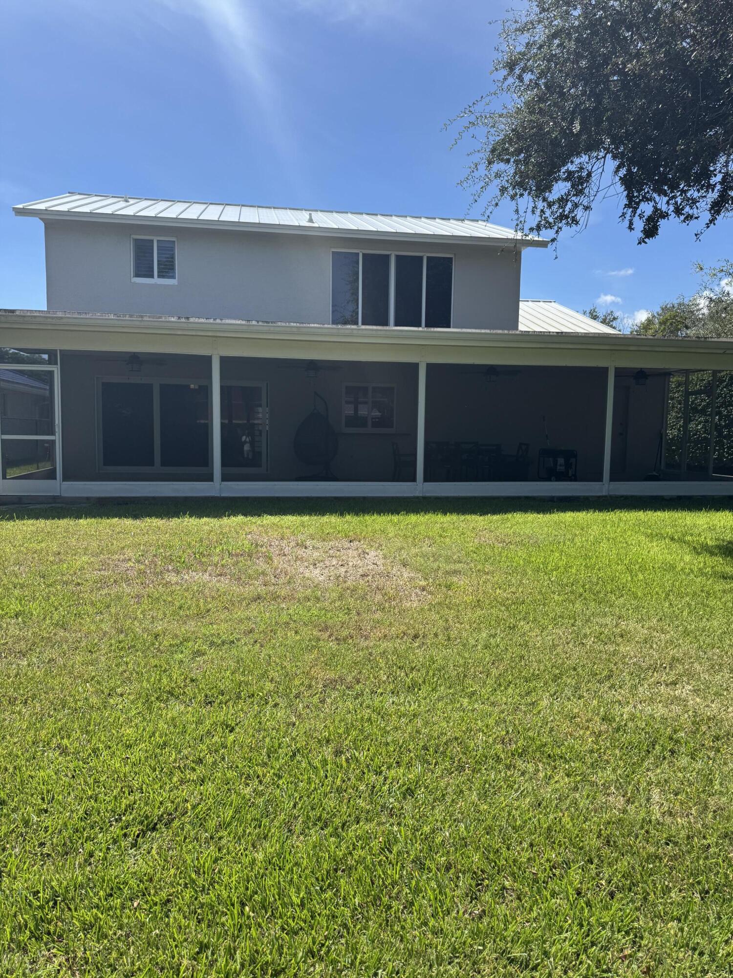 355 SE 7TH, Dania Beach FL 33004