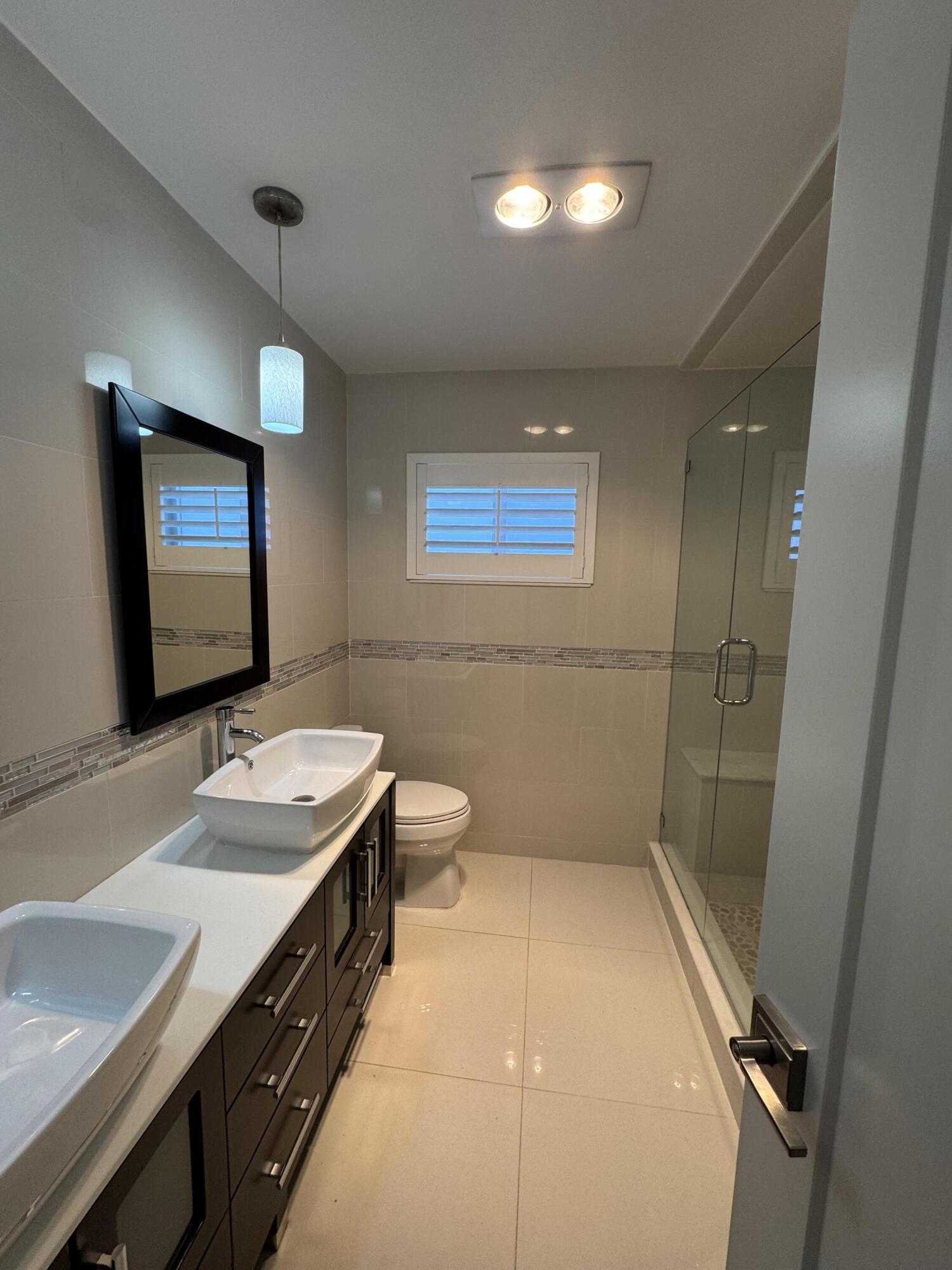 355 SE 7TH, Dania Beach FL 33004