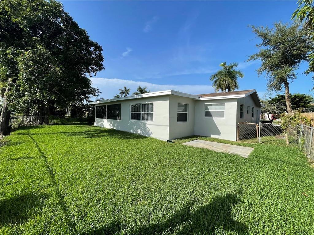 2273 NW 81ST, Sunrise FL 33322