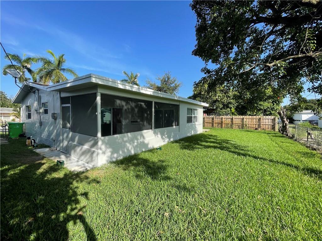 2273 NW 81ST, Sunrise FL 33322