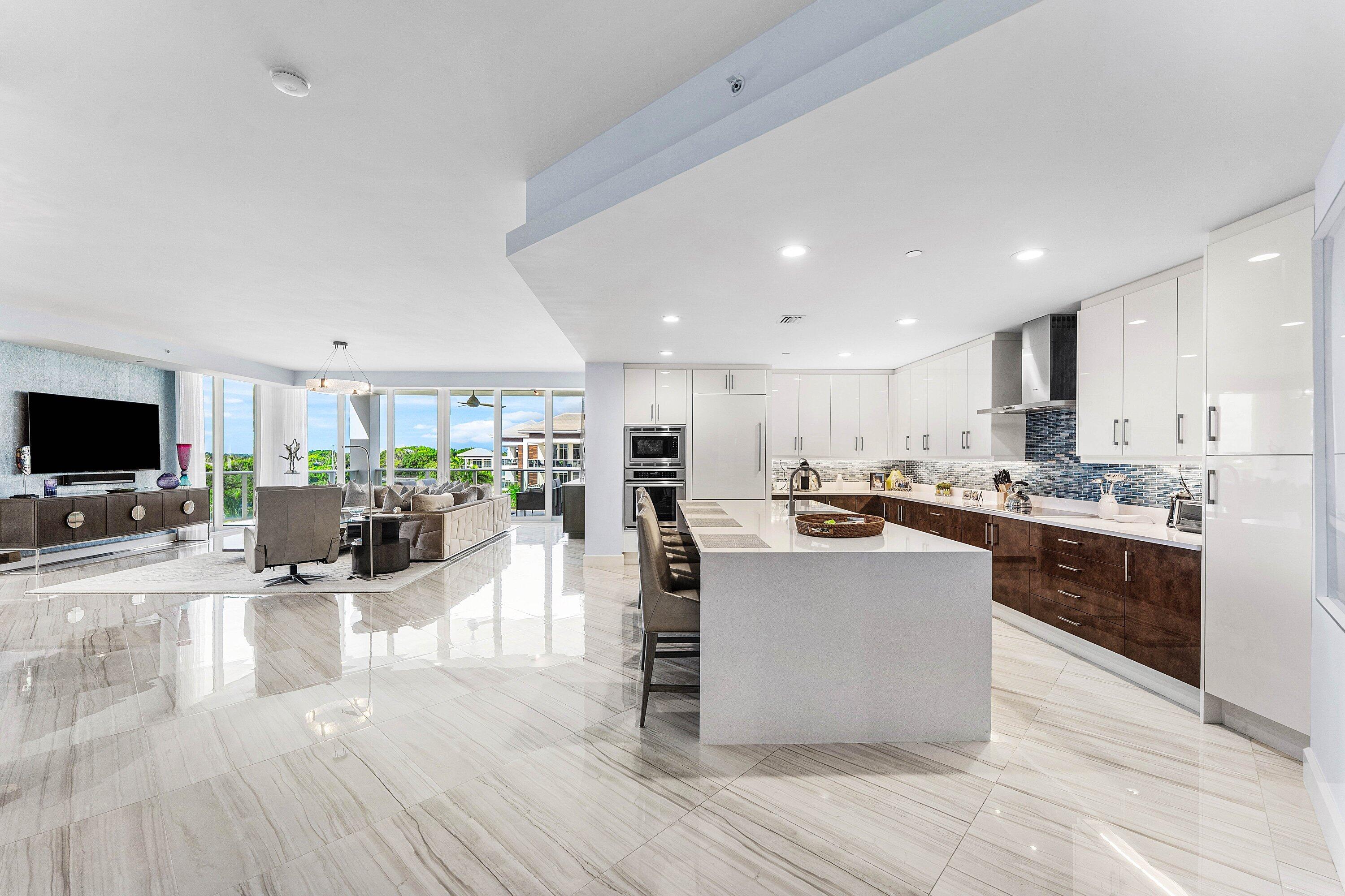2700 Donald Ross #503, Palm Beach Gardens FL 33410