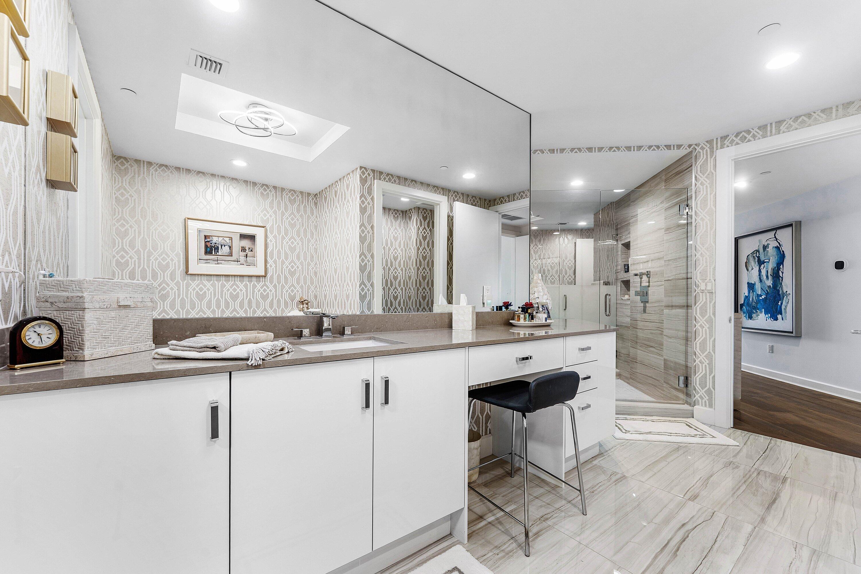 2700 Donald Ross #503, Palm Beach Gardens FL 33410