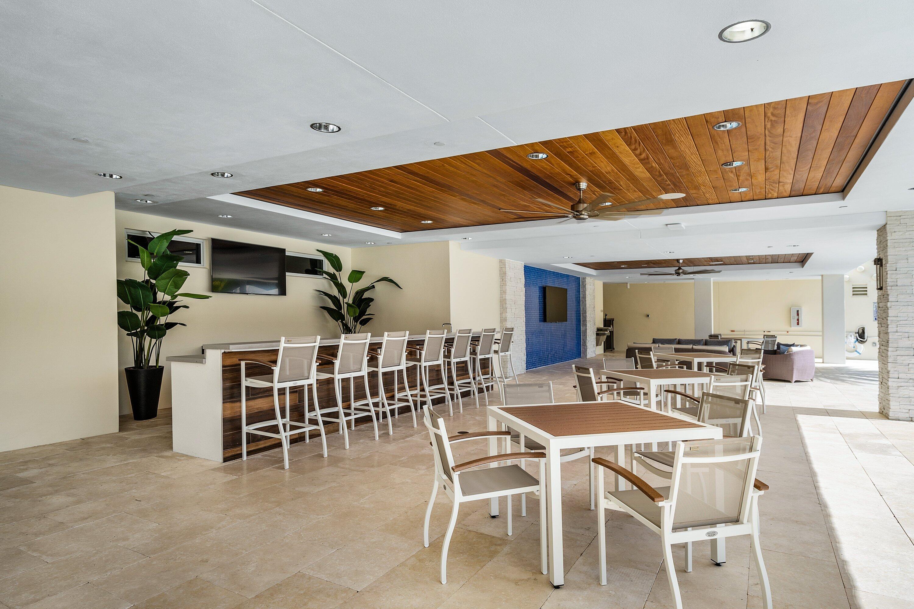 2700 Donald Ross #503, Palm Beach Gardens FL 33410