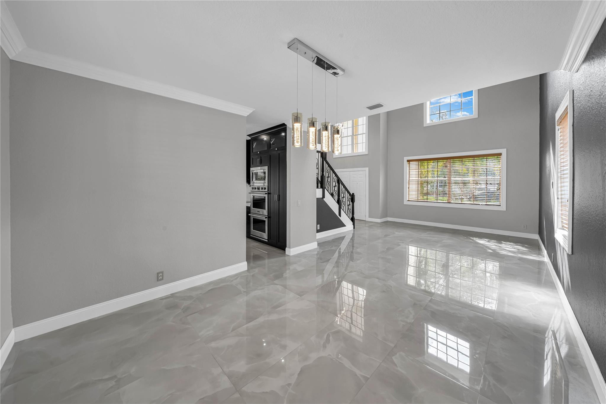 132 CAMERON, Weston FL 33326